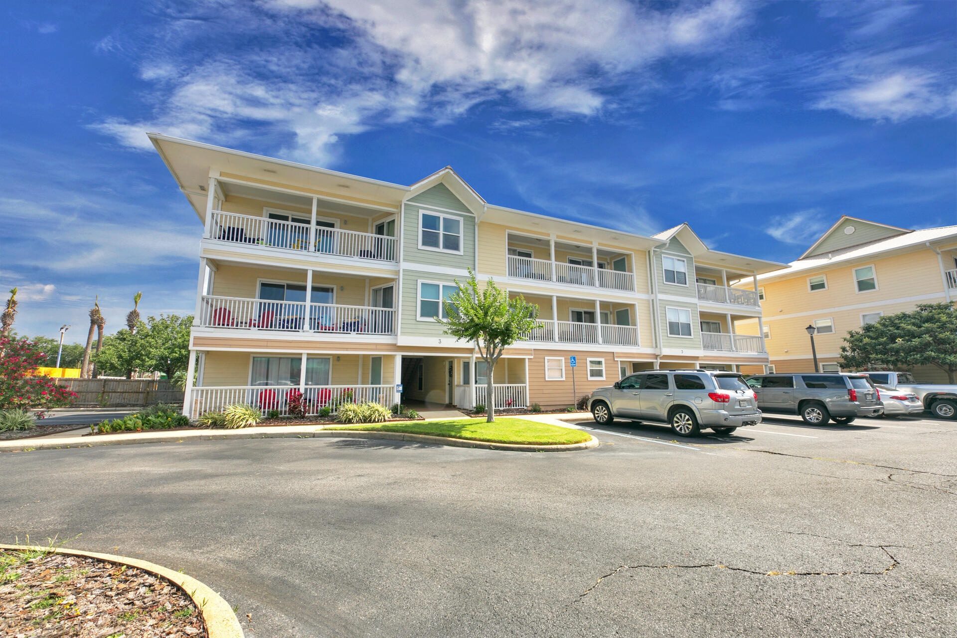 ST MARTIN BEACHWALK VILLAS - Residential