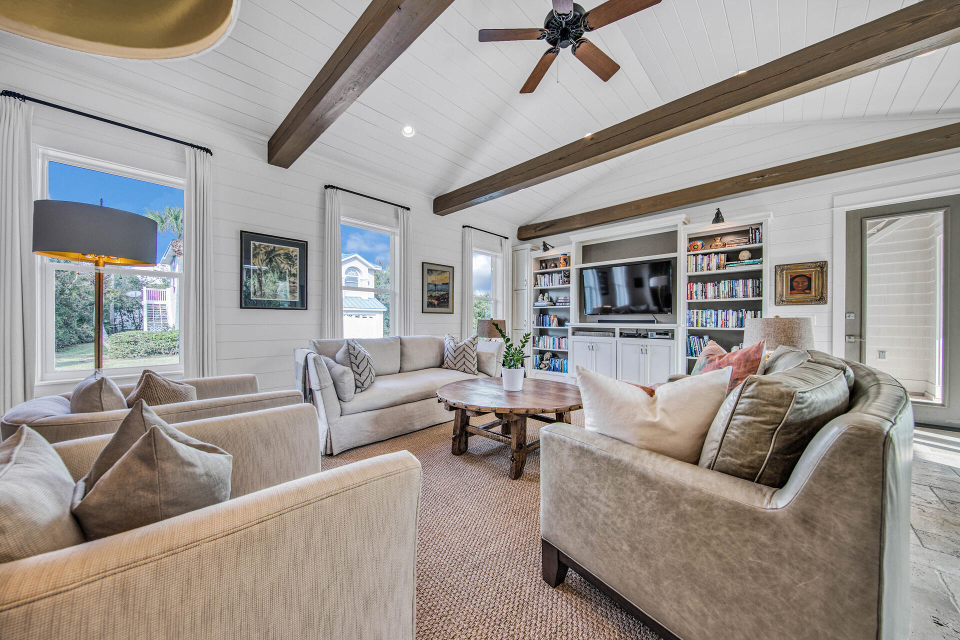 SAND CLIFFS - Residential