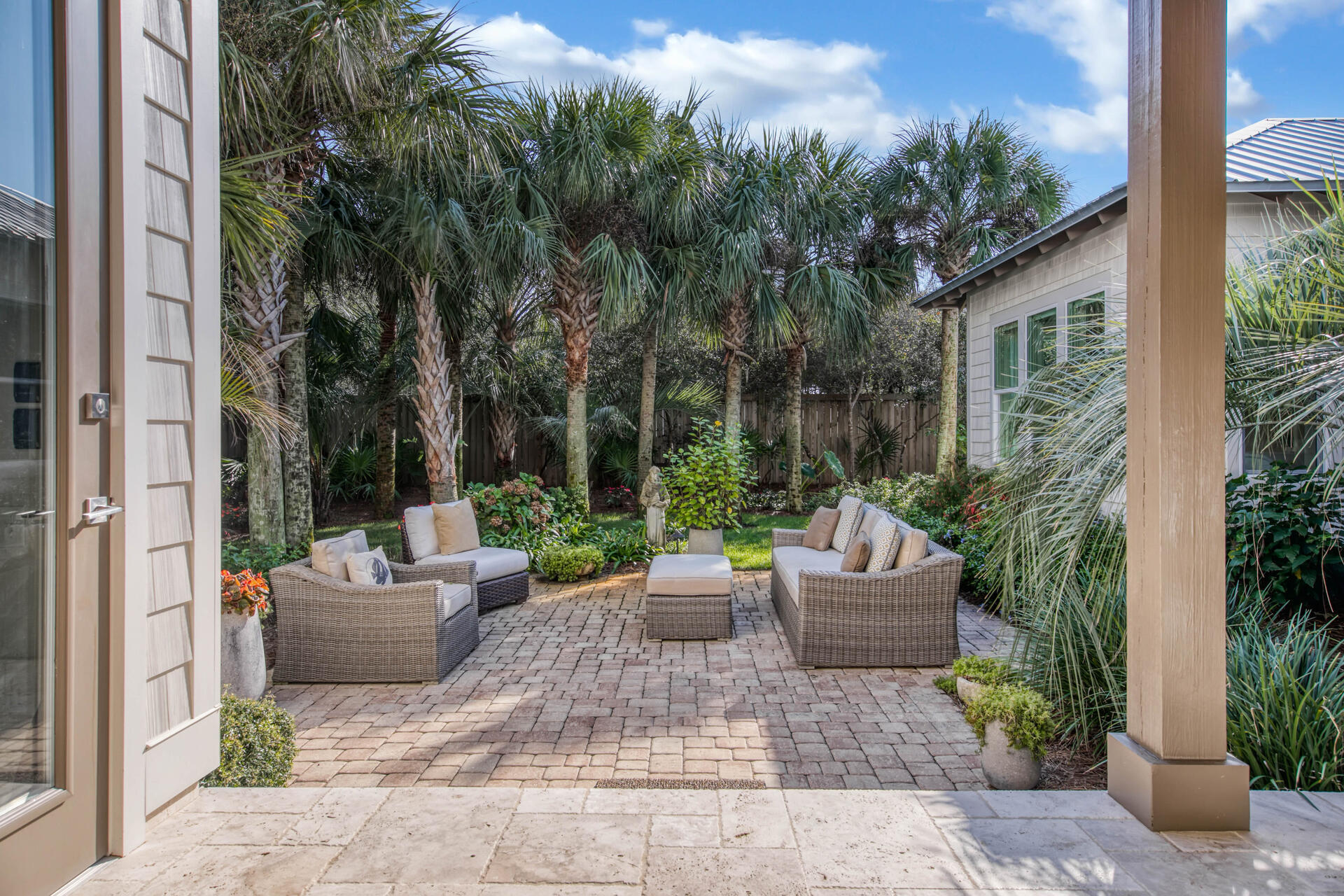 SAND CLIFFS - Residential
