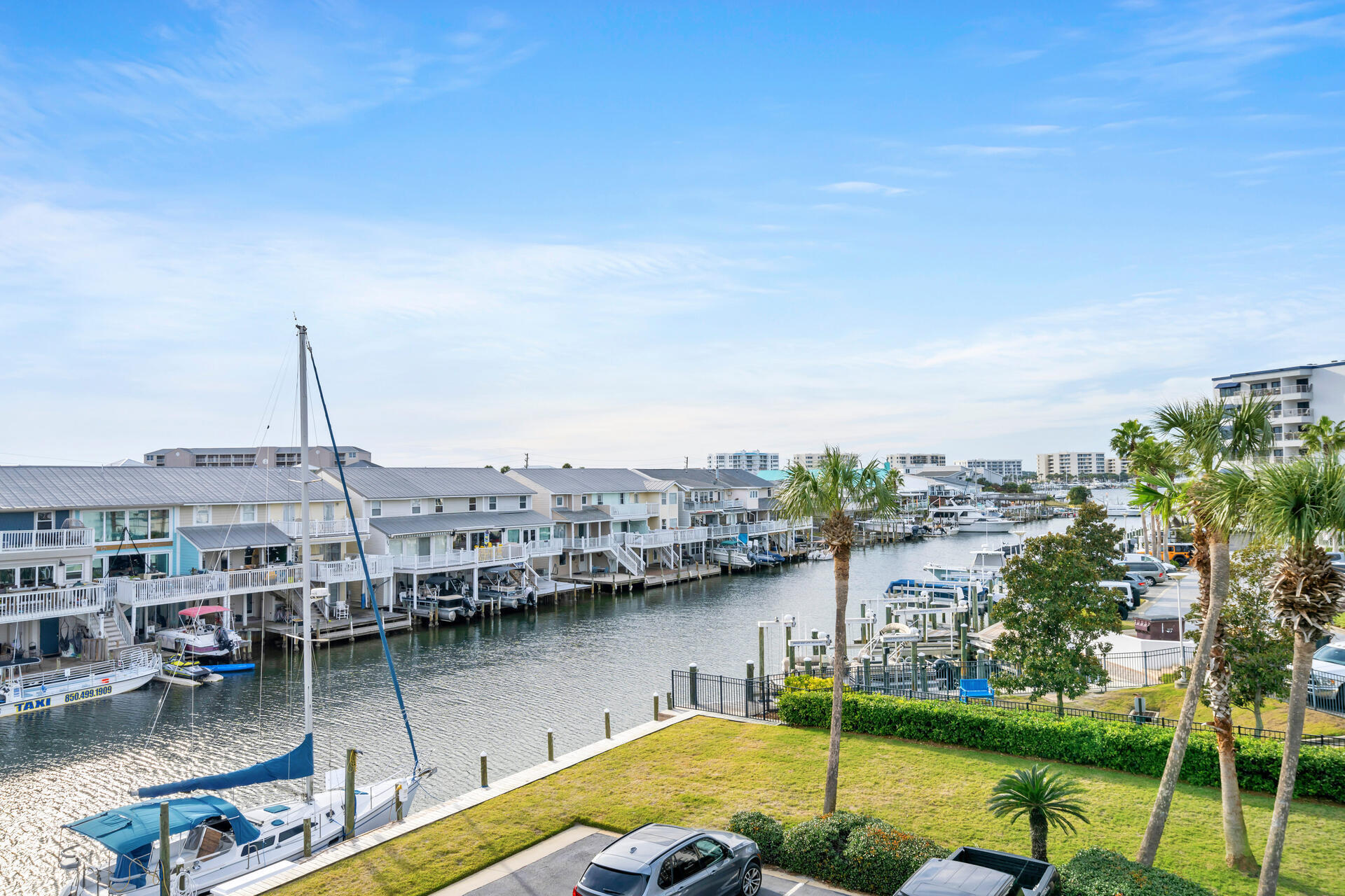 SUN KING TOWERS - Residential