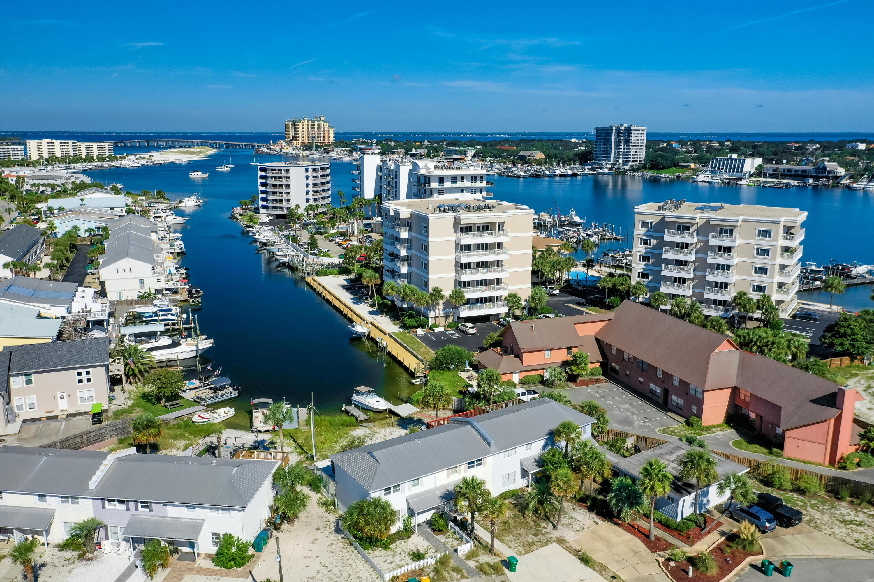 SUN KING TOWERS - Residential