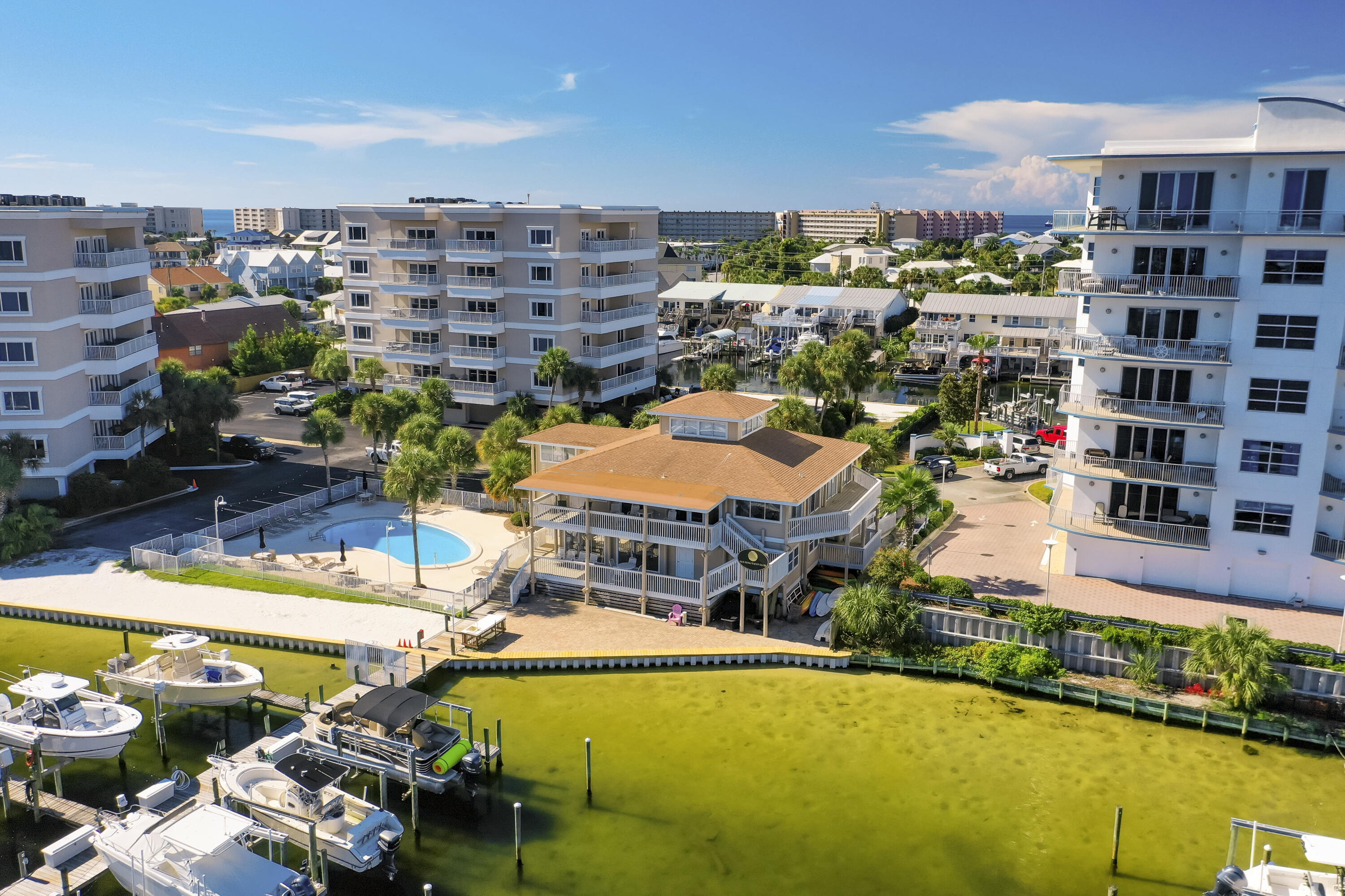 SUN KING TOWERS - Residential