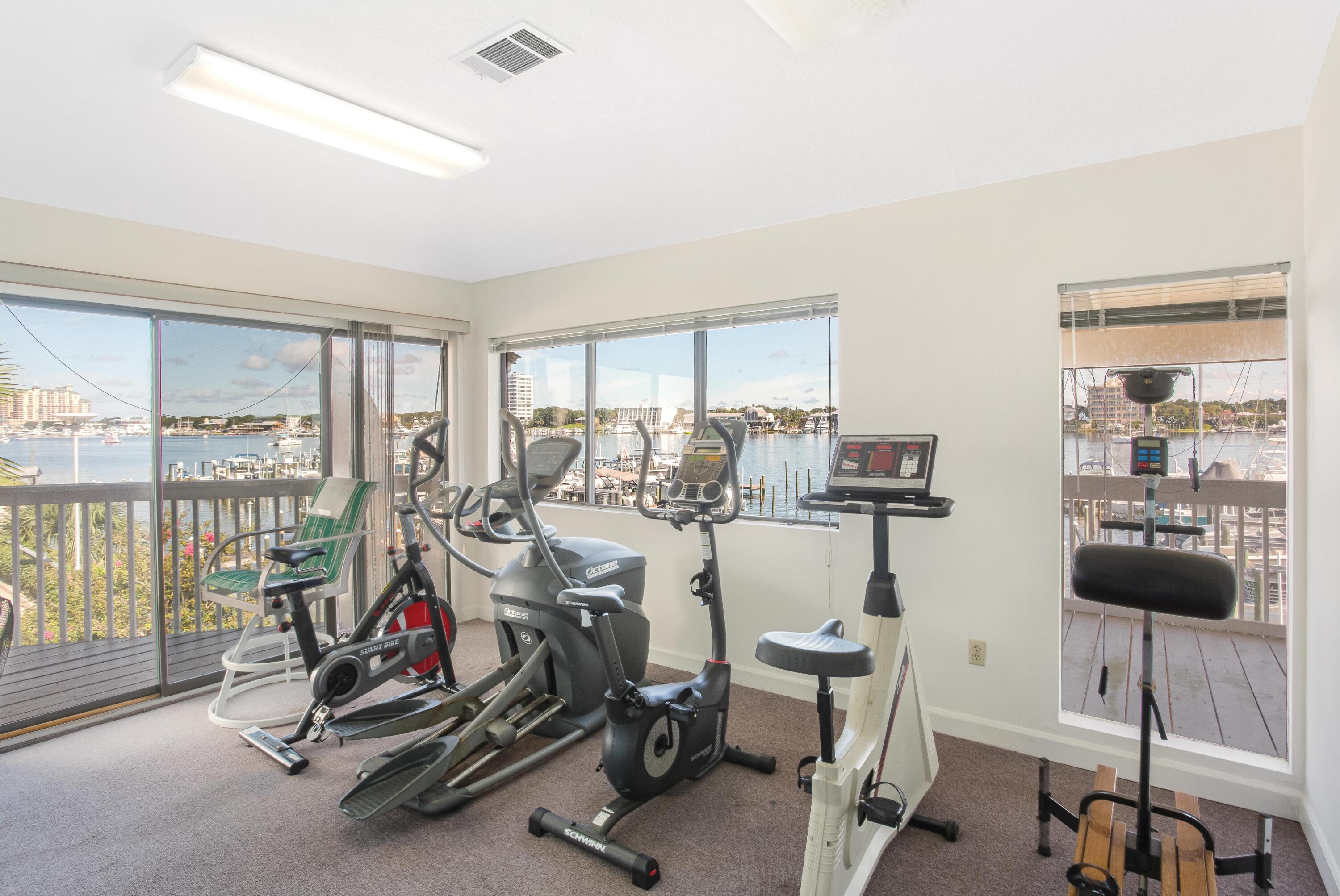 SUN KING TOWERS - Residential