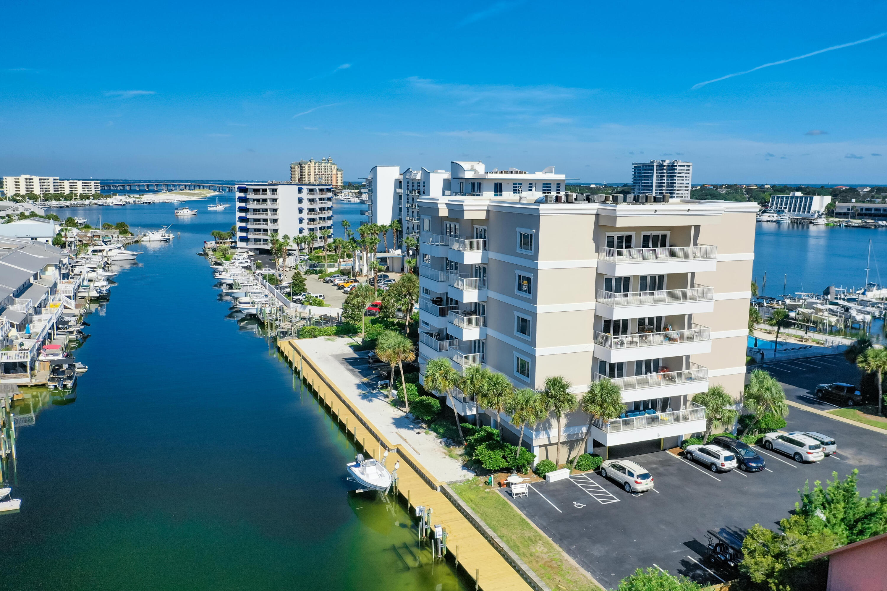 SUN KING TOWERS - Residential