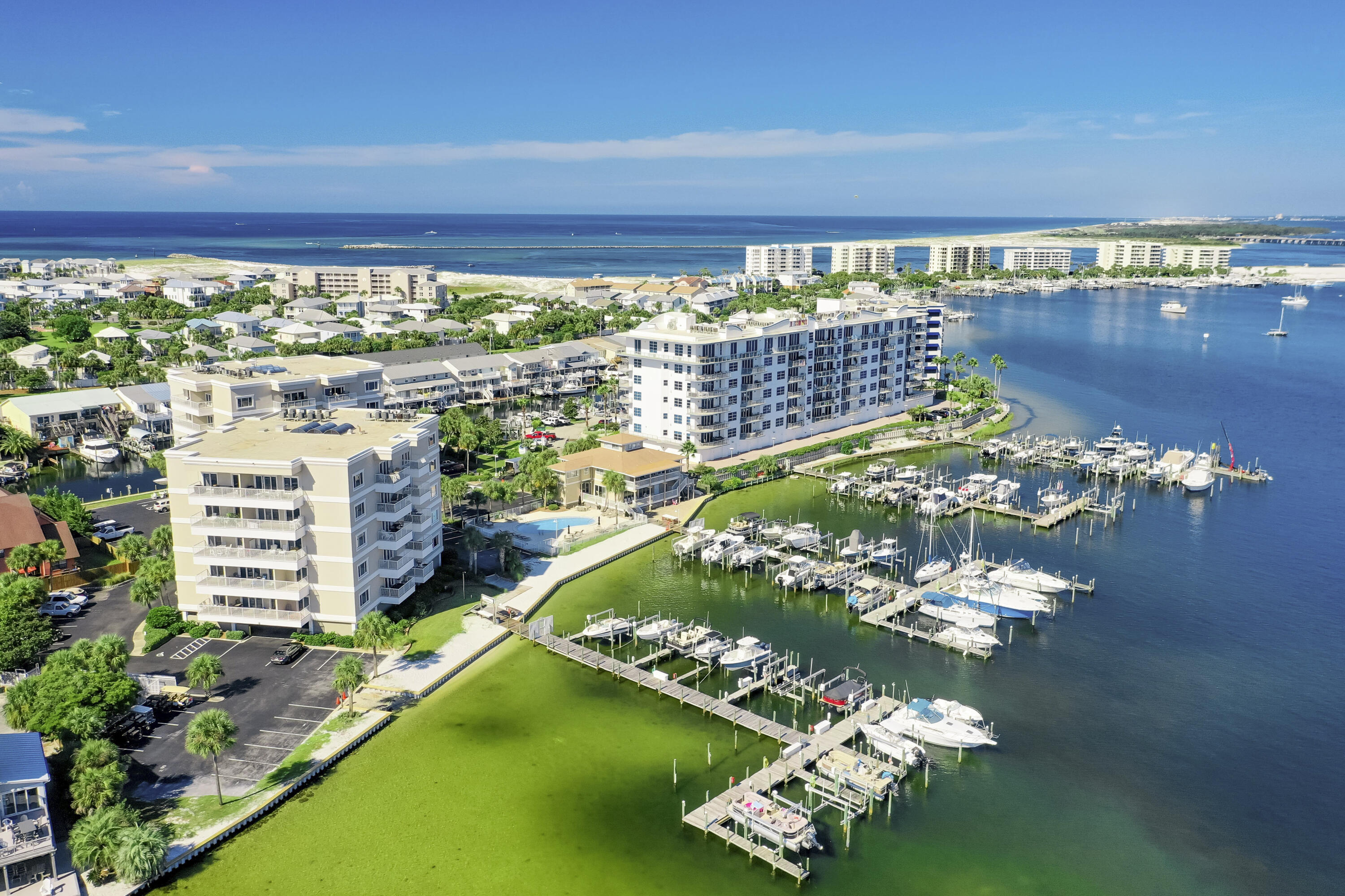 SUN KING TOWERS - Residential