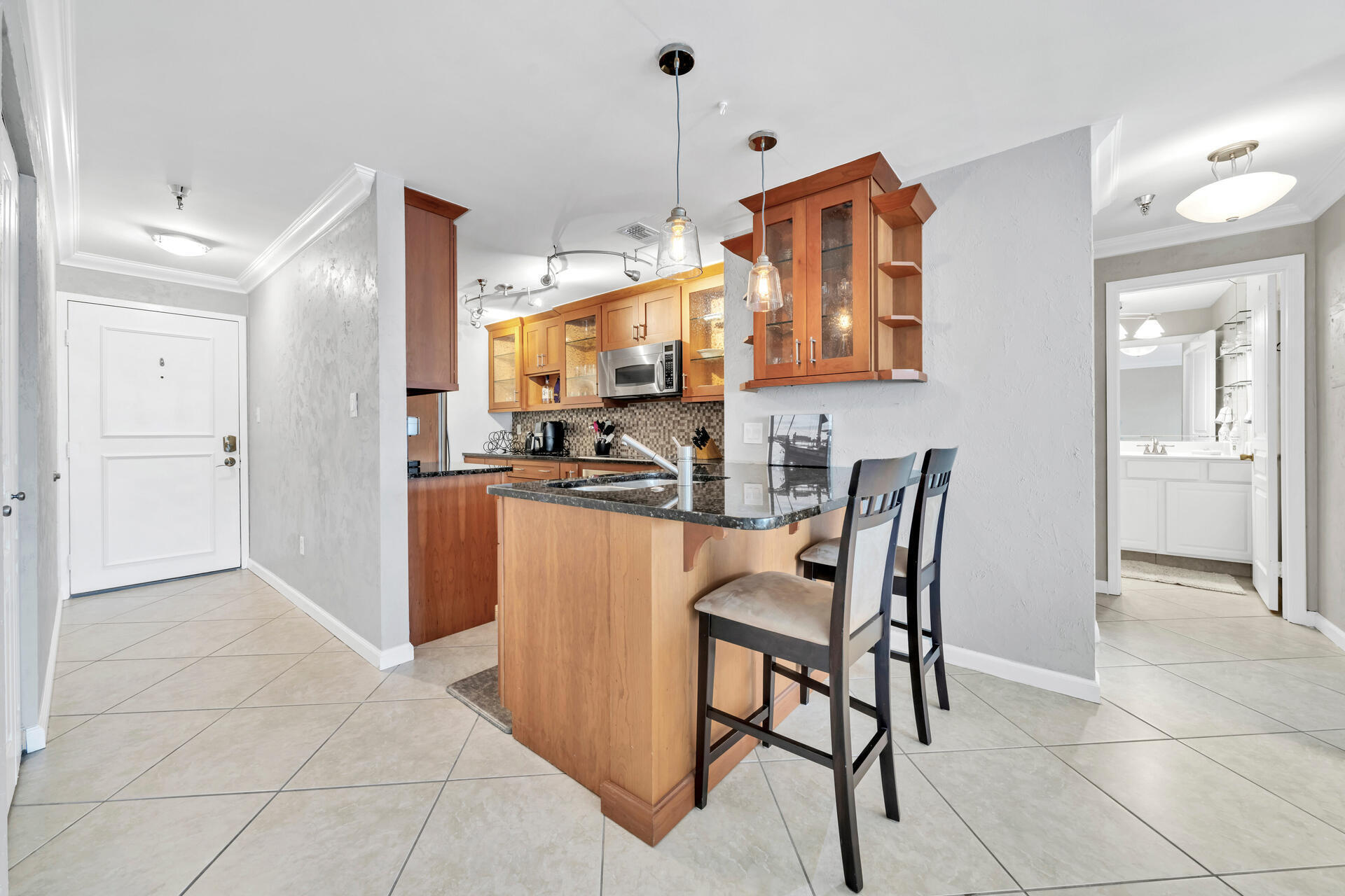 SUN KING TOWERS - Residential