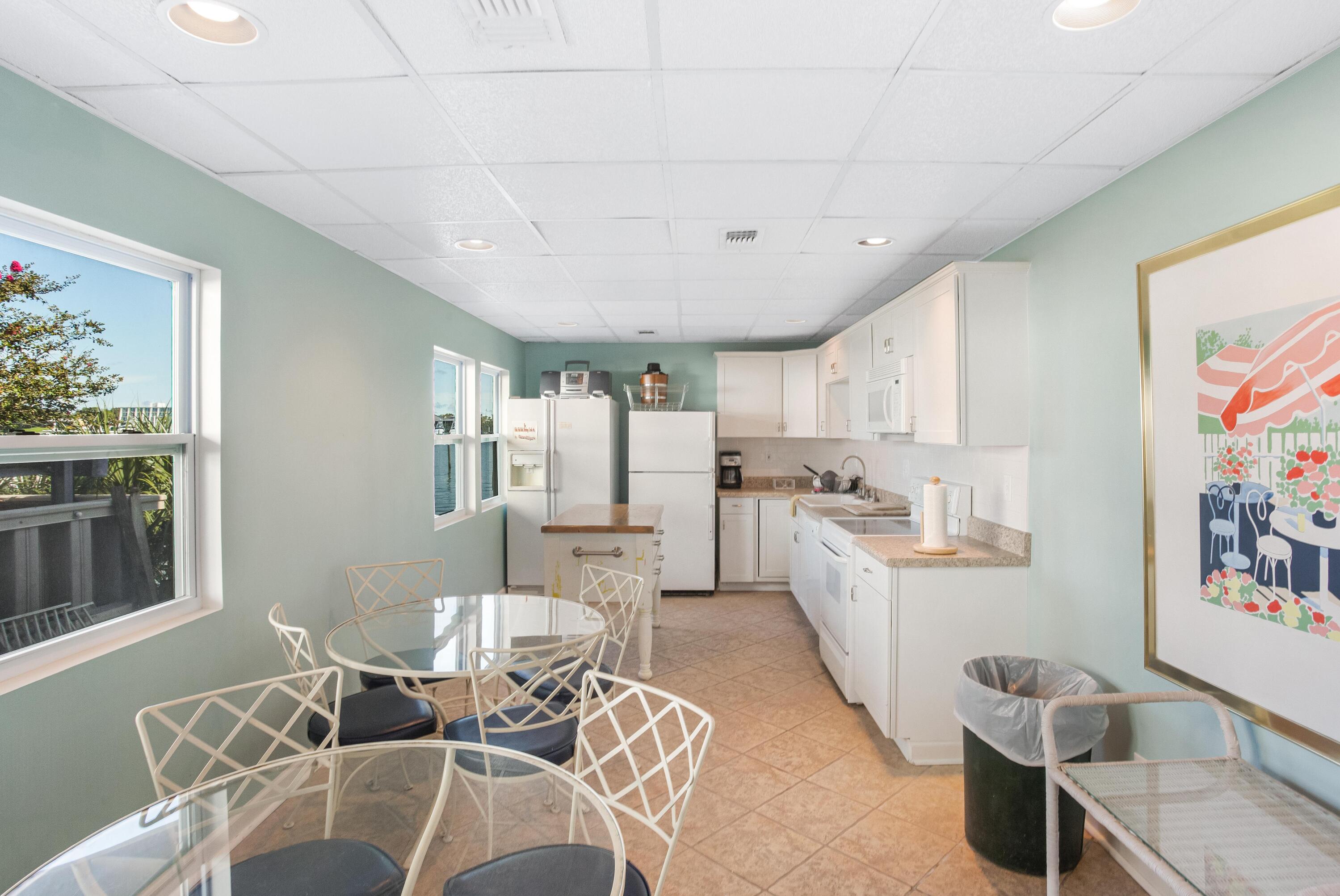 SUN KING TOWERS - Residential