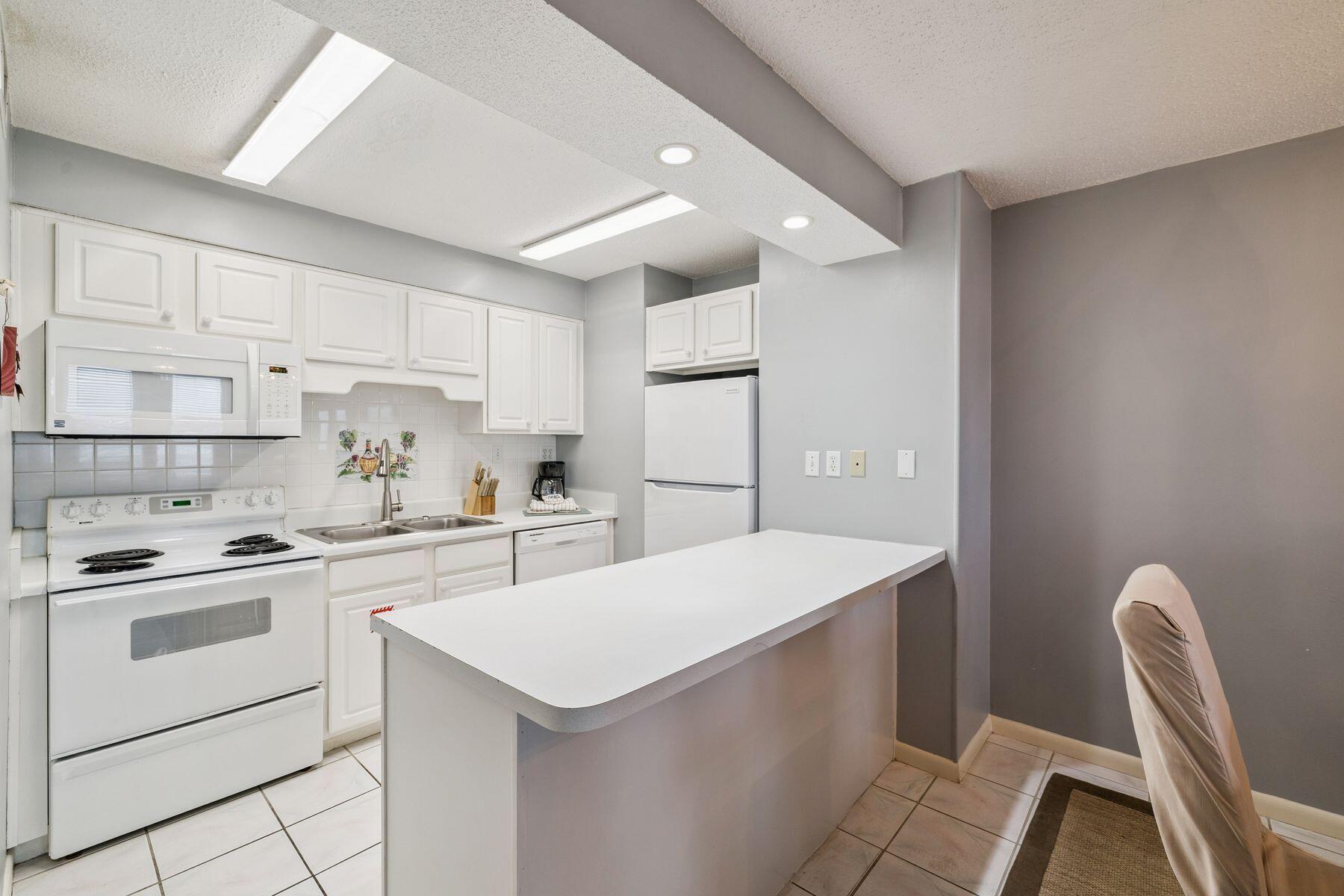 JETTY EAST CONDO - Residential