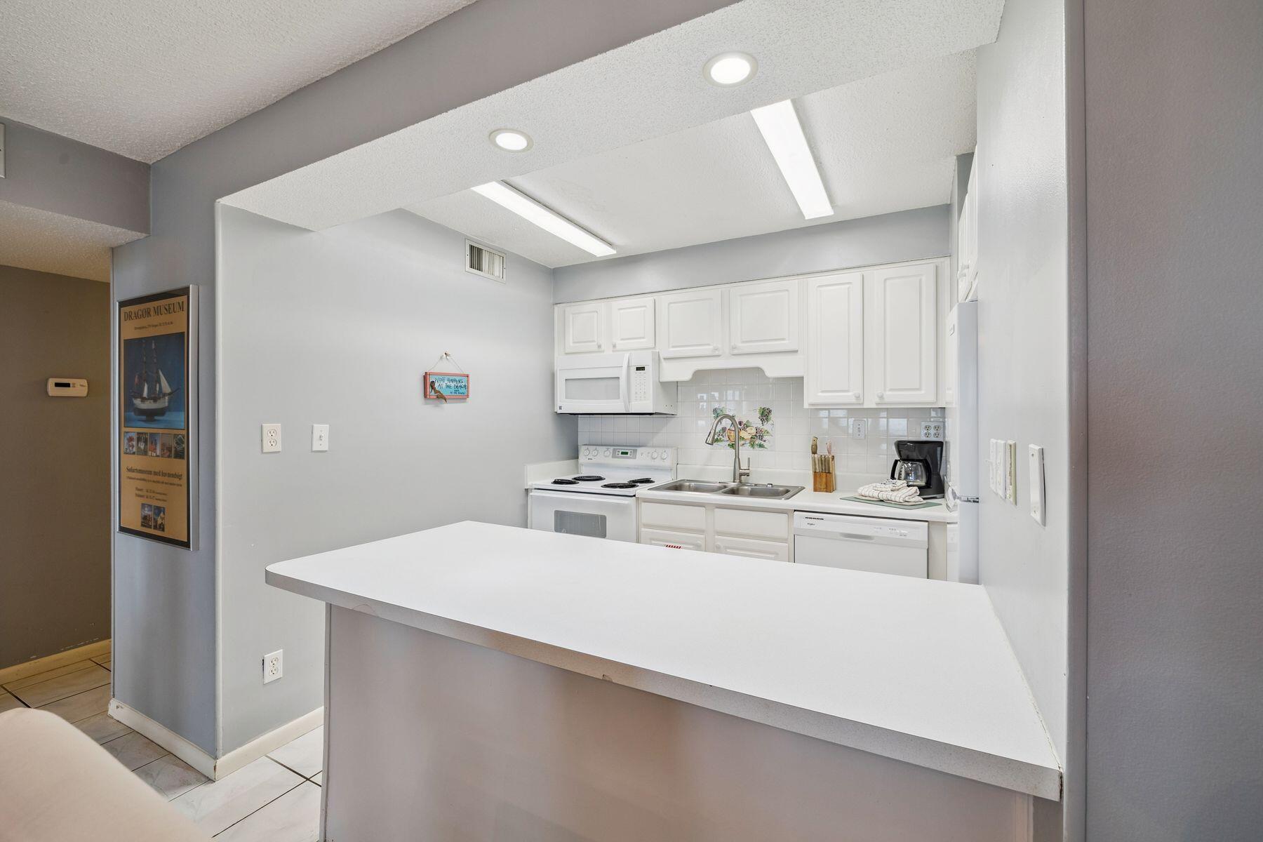 JETTY EAST CONDO - Residential