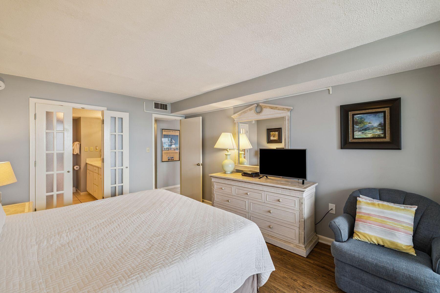 JETTY EAST CONDO - Residential