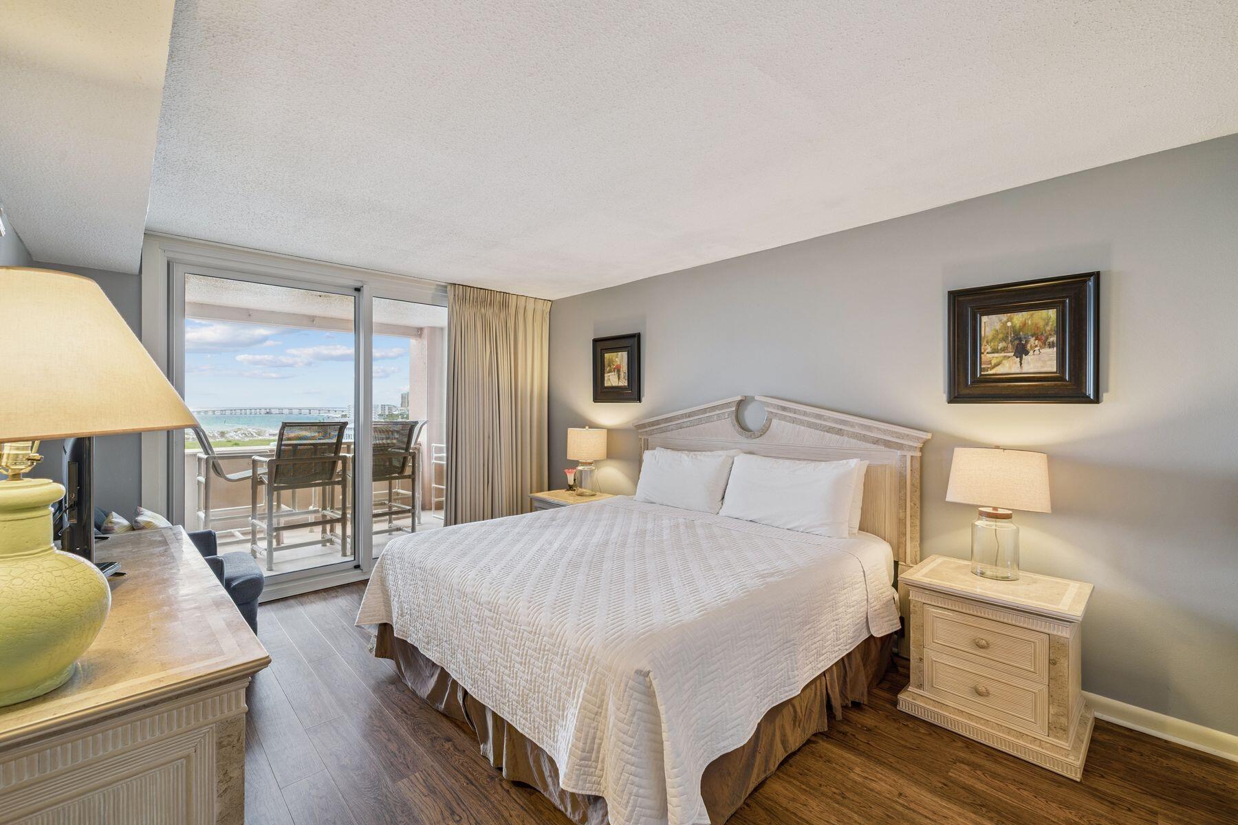 JETTY EAST CONDO - Residential