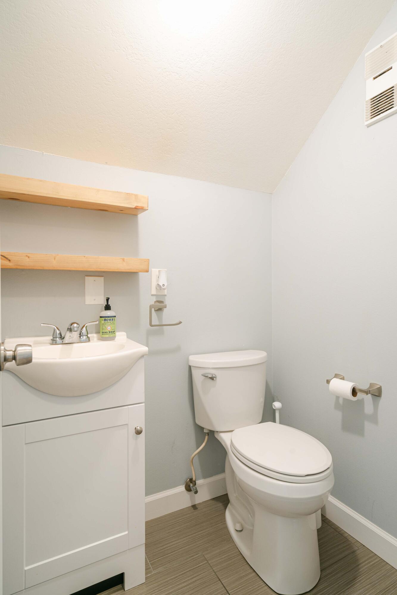 DOLPHIN ESTATES - Residential