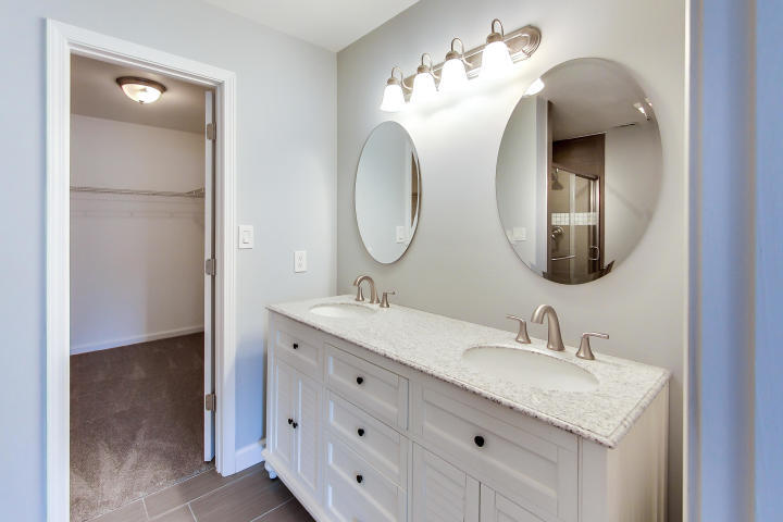 DOLPHIN ESTATES - Residential