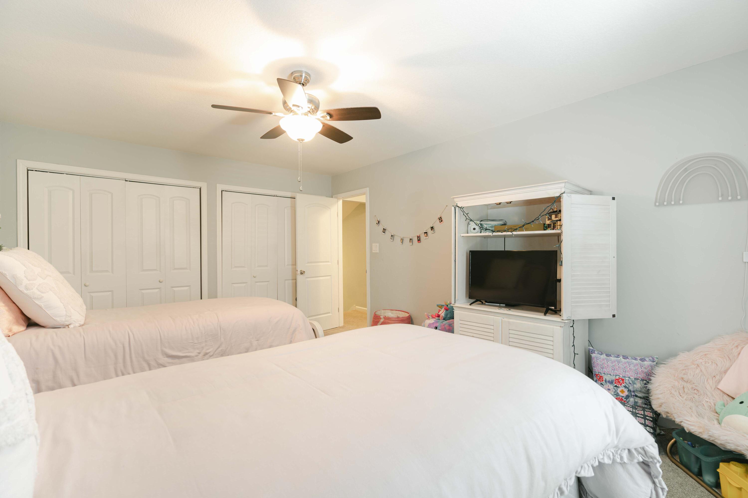 DOLPHIN ESTATES - Residential