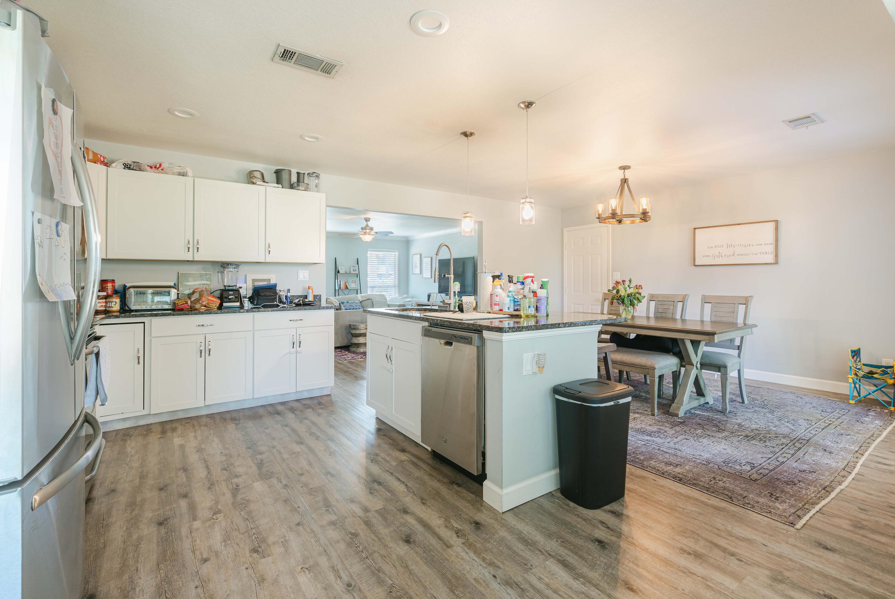 DOLPHIN ESTATES - Residential