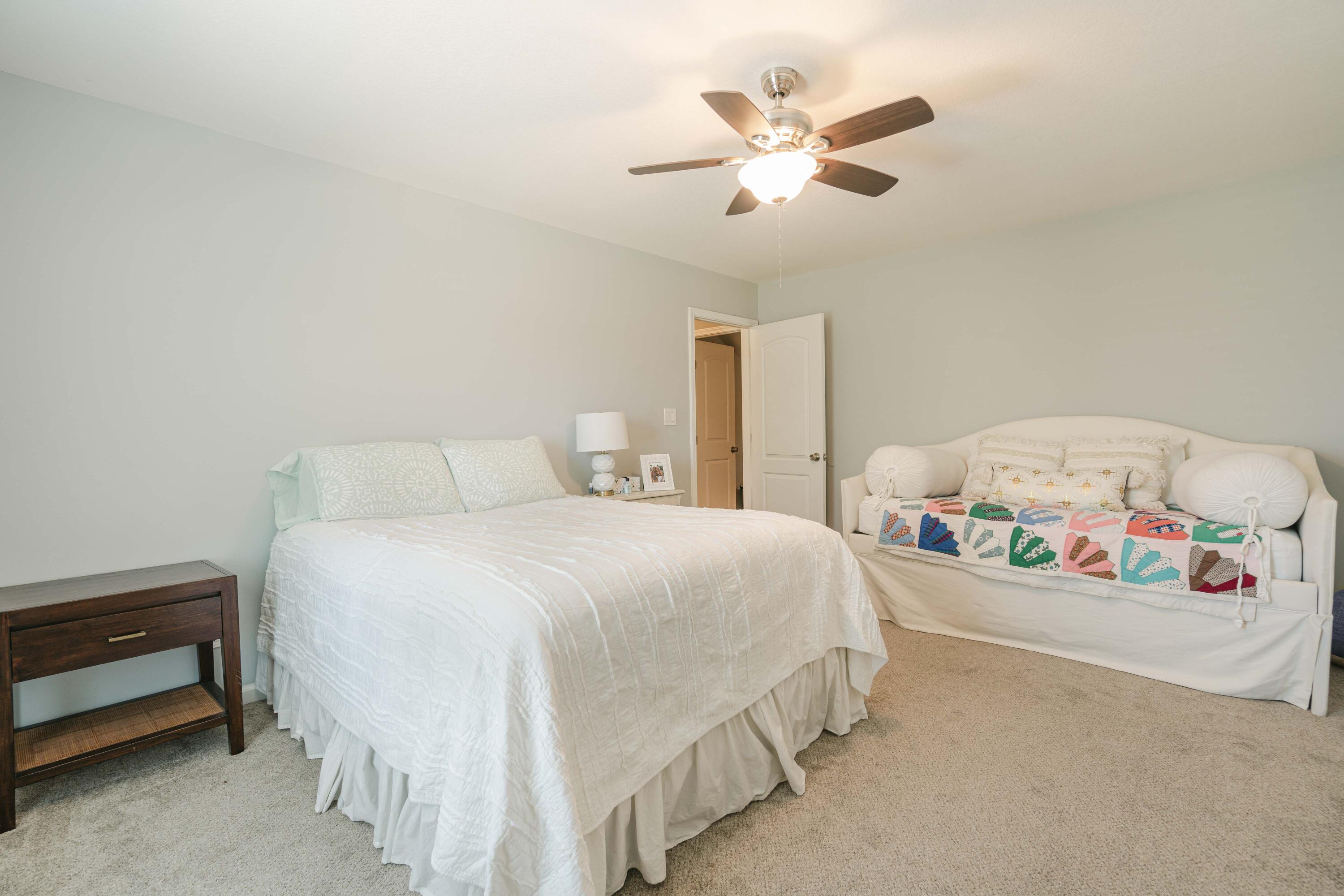 DOLPHIN ESTATES - Residential