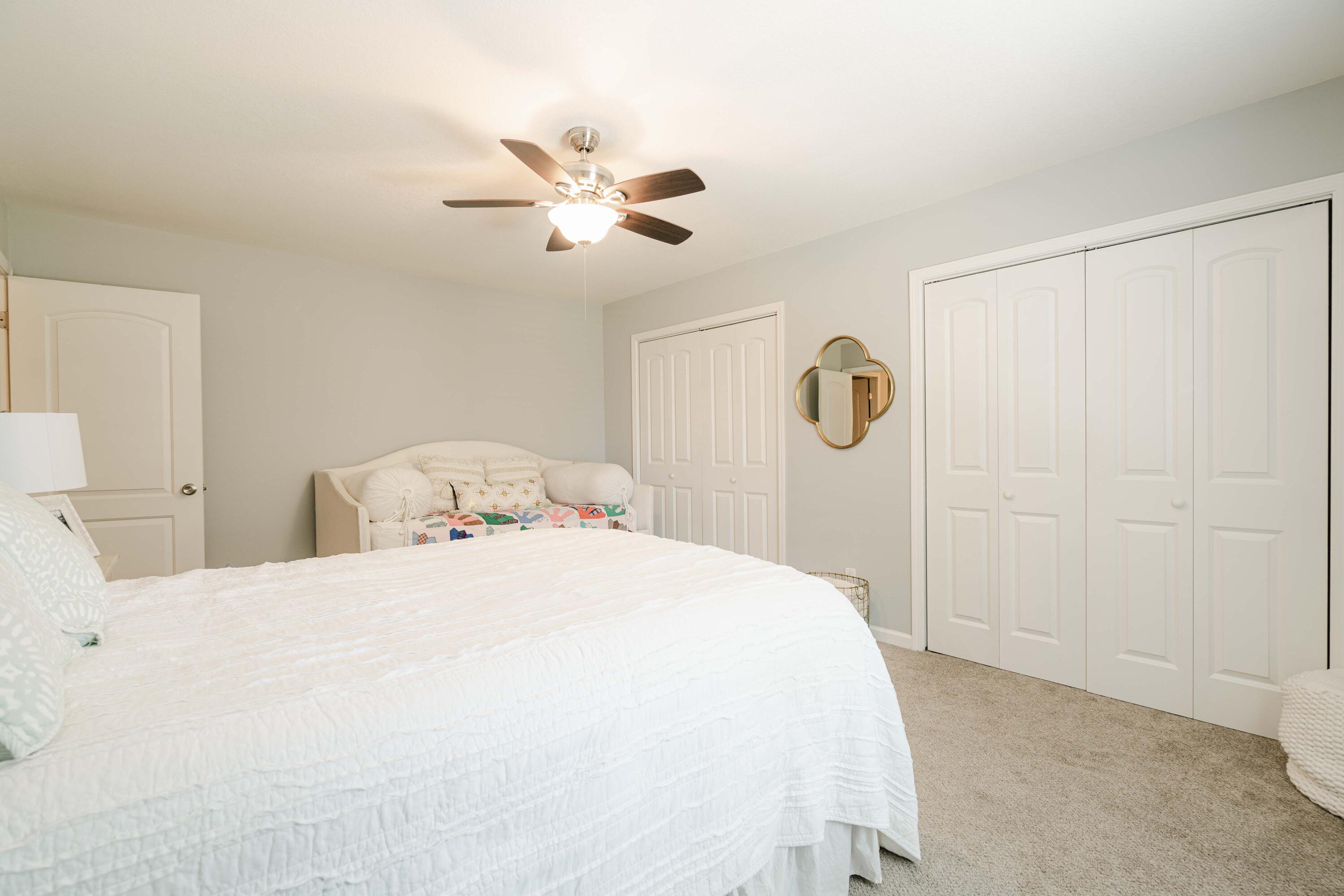 DOLPHIN ESTATES - Residential