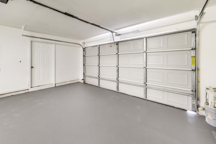 DOLPHIN ESTATES - Residential