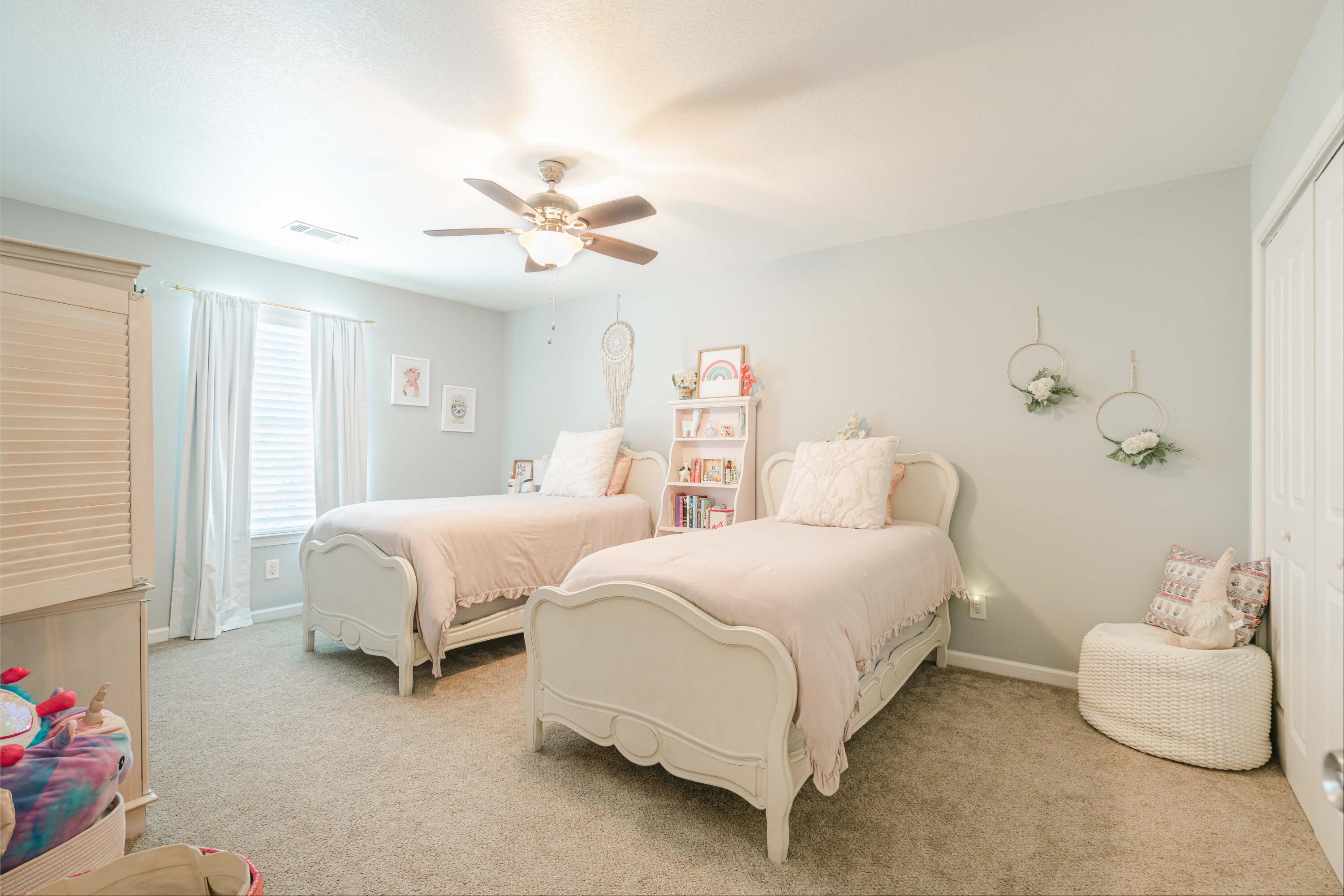 DOLPHIN ESTATES - Residential