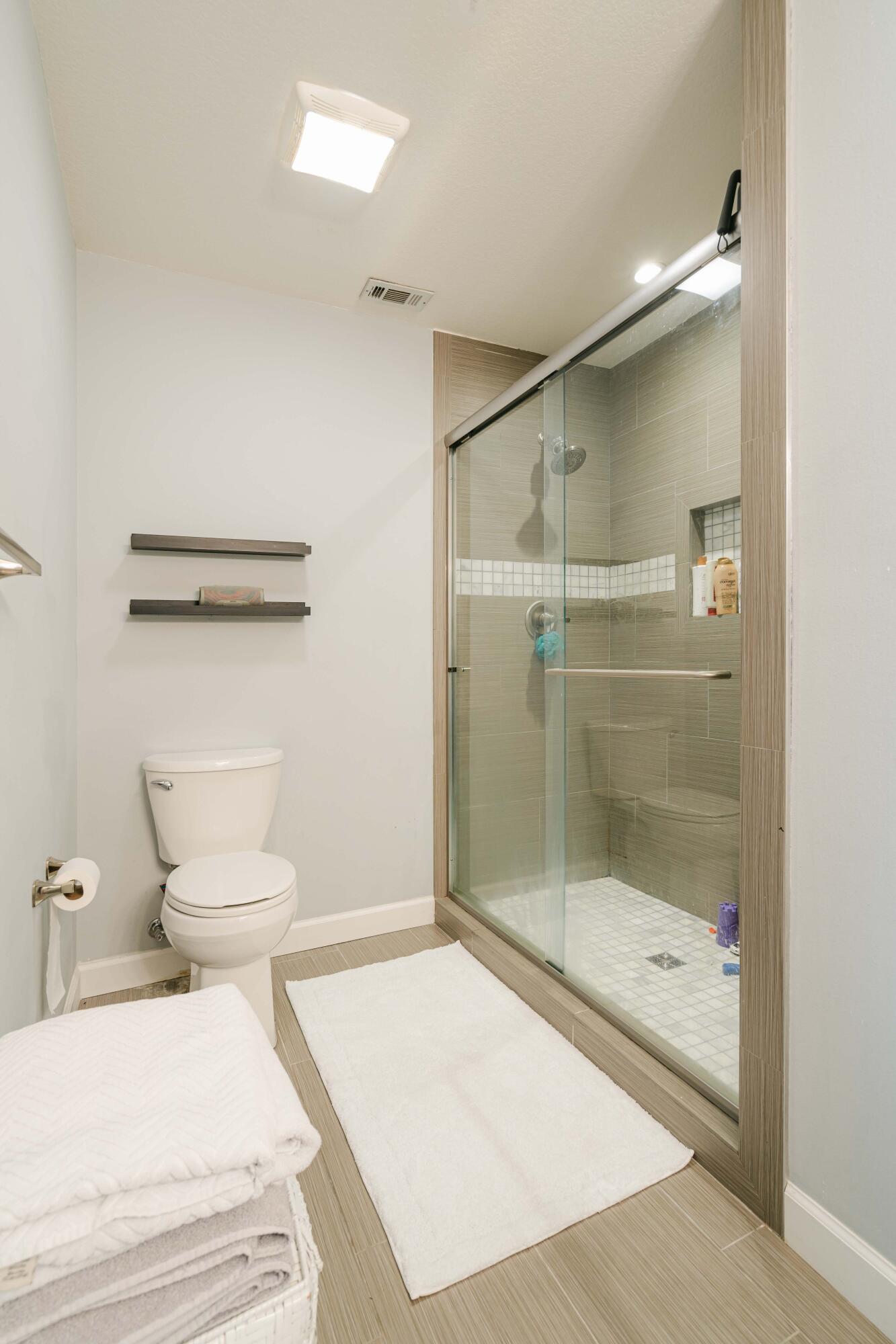 DOLPHIN ESTATES - Residential