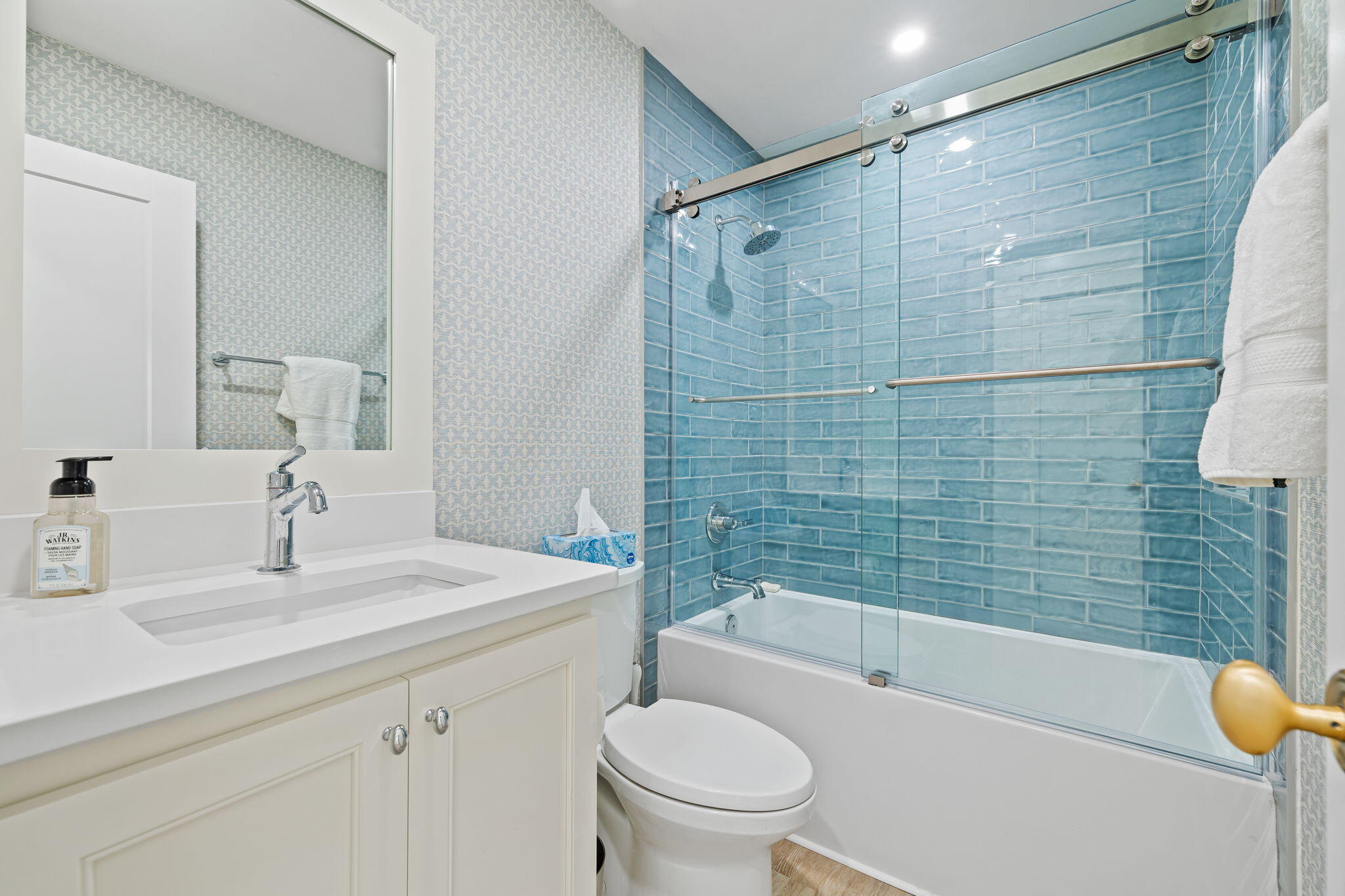 RAMSGATE HARBOUR PH 1 CONDO - Residential