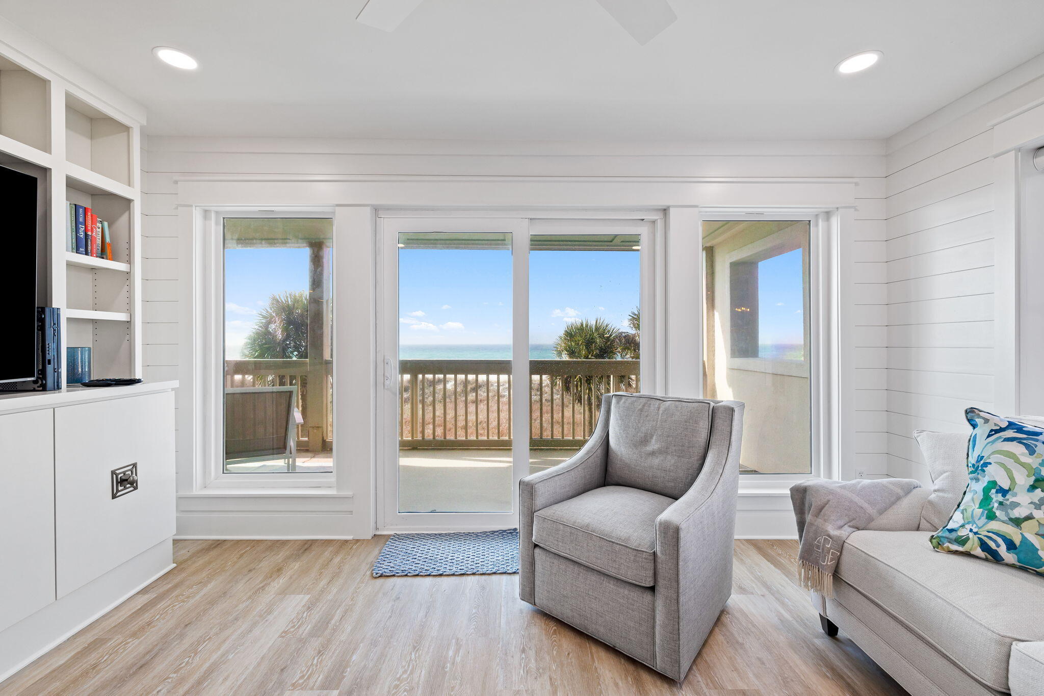 RAMSGATE HARBOUR PH 1 CONDO - Residential