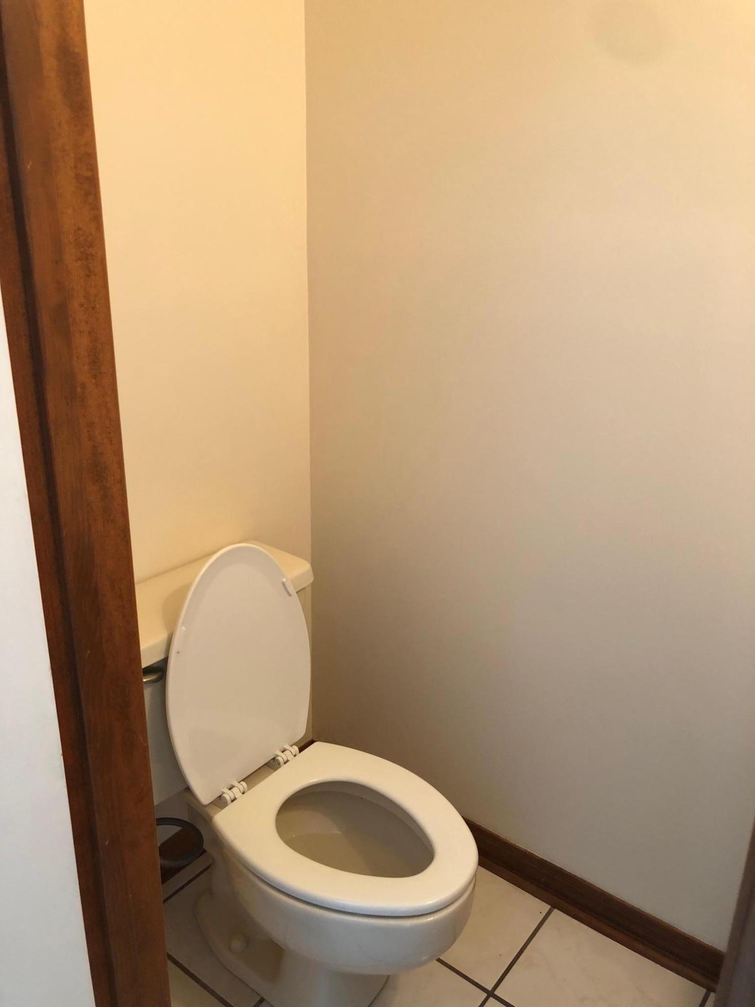 PARISH PINES - Residential Lease