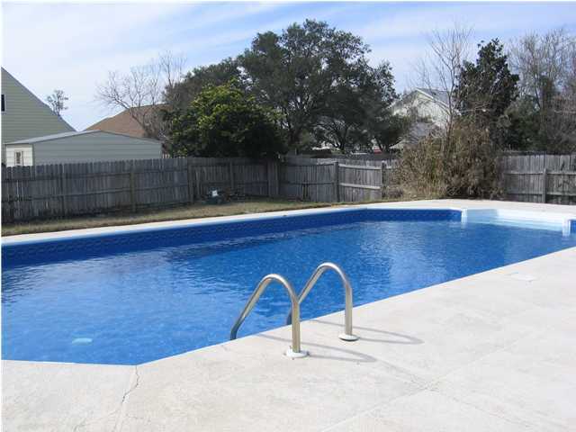 PARISH PINES - Residential Lease