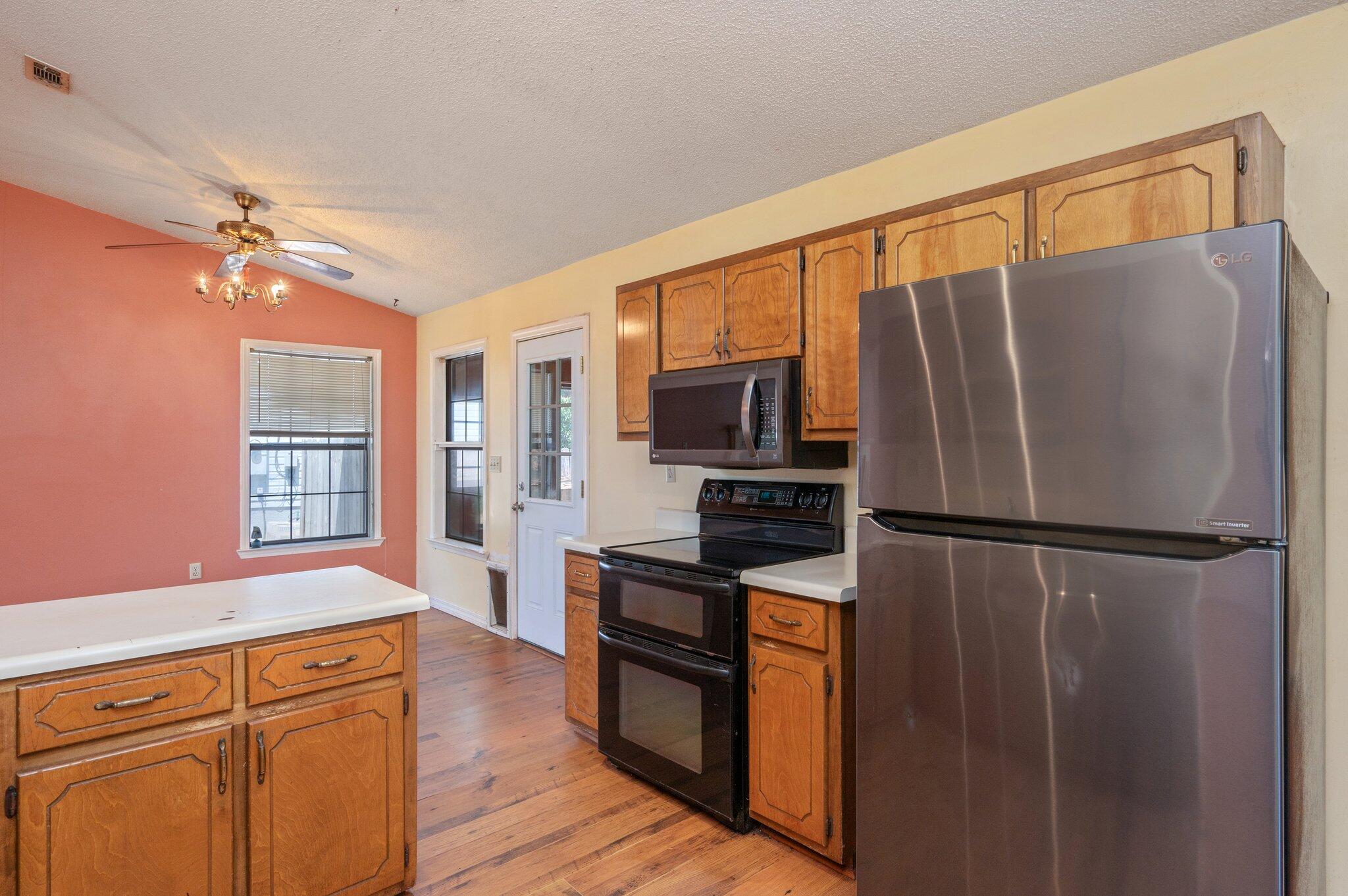 SHOAL CREEK MANOR EAST - Residential