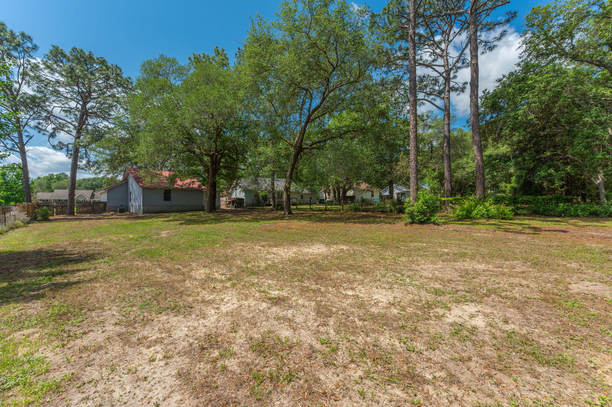 SHOAL CREEK MANOR EAST - Residential