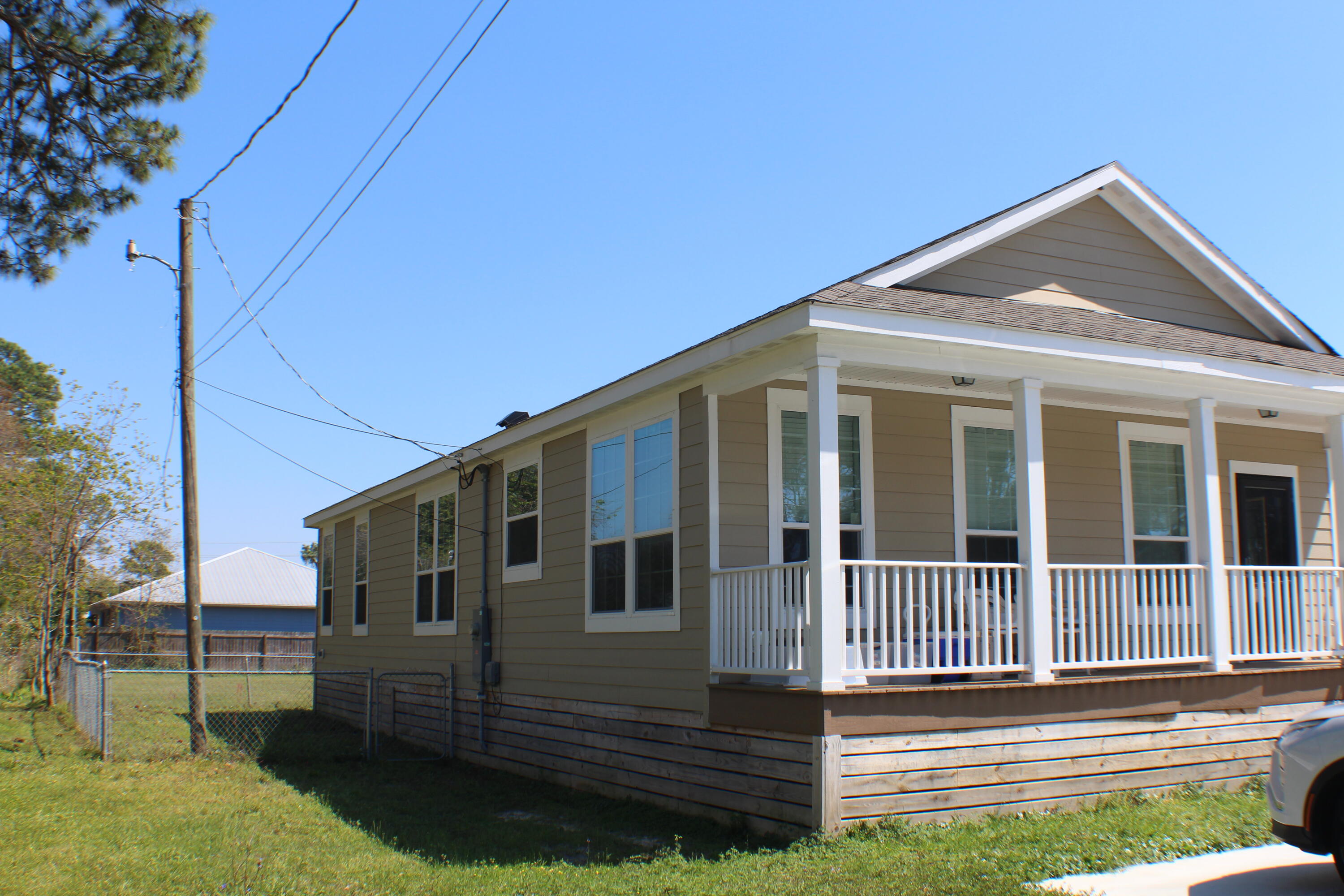 Upper Grand Lagoon - Residential