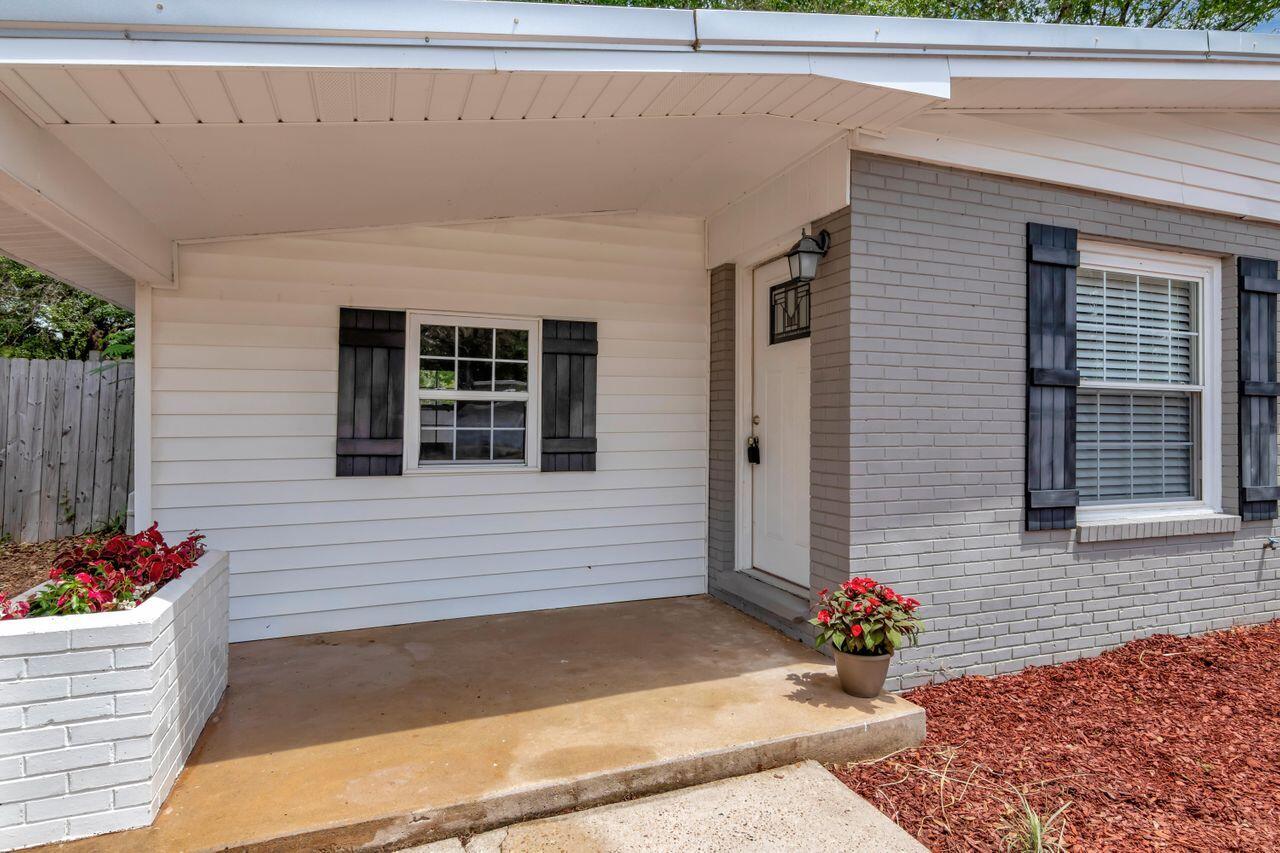 ROSEWOOD HOMES - Residential
