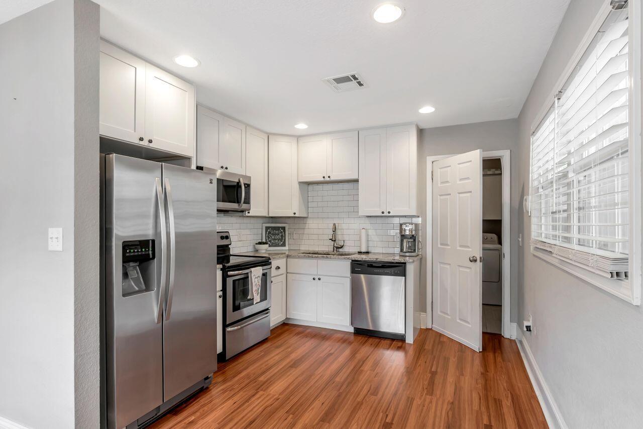 ROSEWOOD HOMES - Residential
