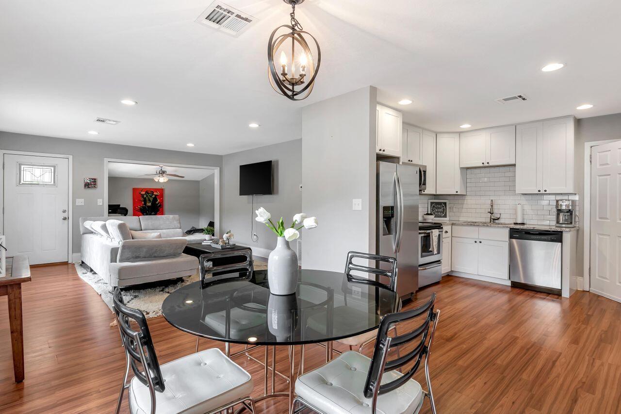 ROSEWOOD HOMES - Residential