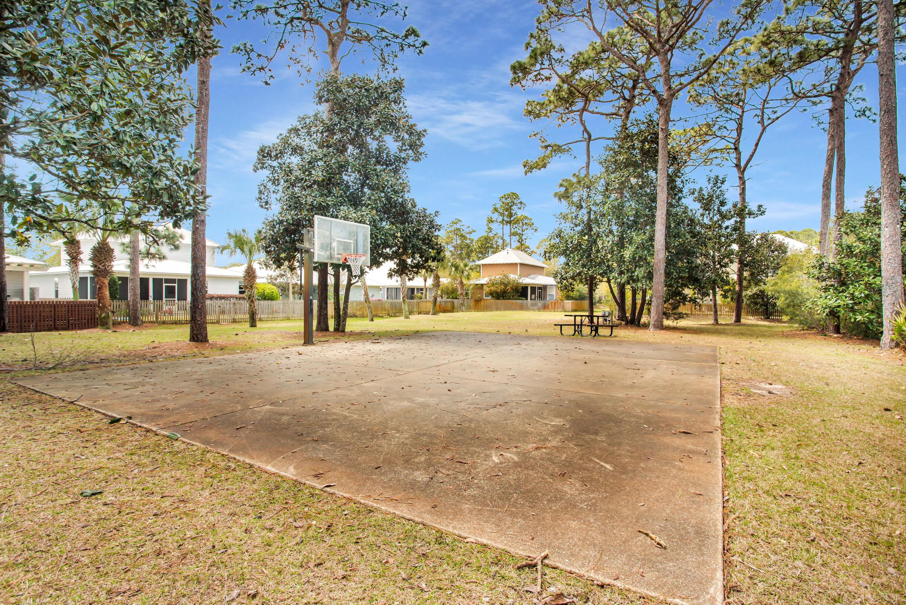 CARSON OAKS - Residential