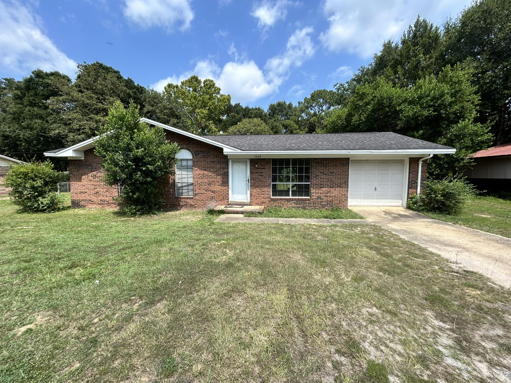 Welcome home! This house has a fully fenced back yard. The spacious kitchen is outfitted with stainless steel appliances. This property is not pet friendly.