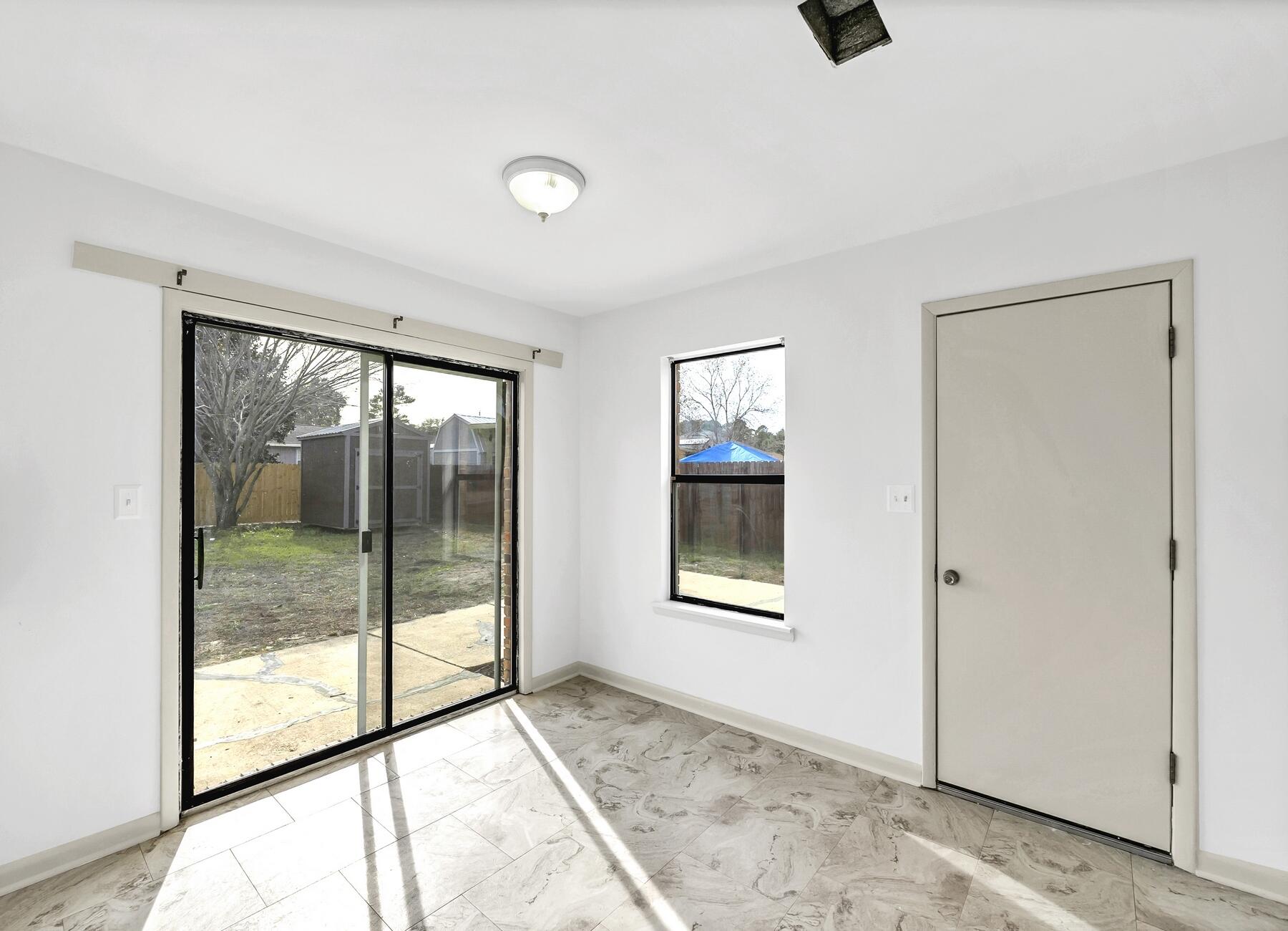 WYNNEHAVEN BEACH ESTATES - Residential Lease