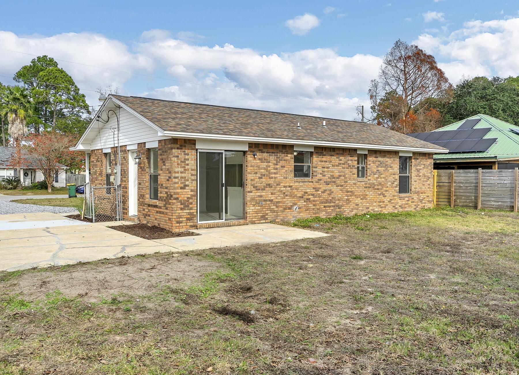 WYNNEHAVEN BEACH ESTATES - Residential Lease