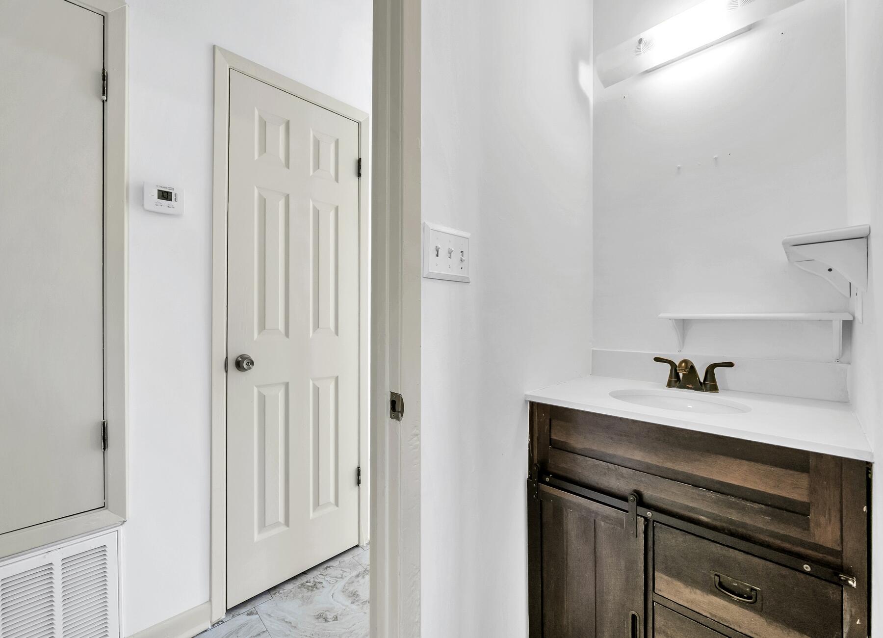 WYNNEHAVEN BEACH ESTATES - Residential Lease