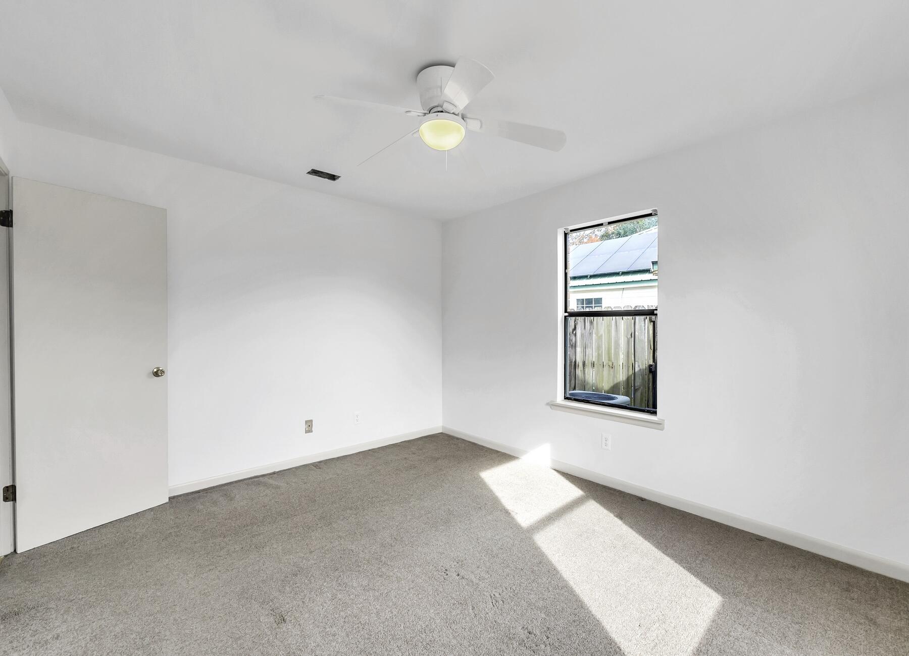 WYNNEHAVEN BEACH ESTATES - Residential Lease