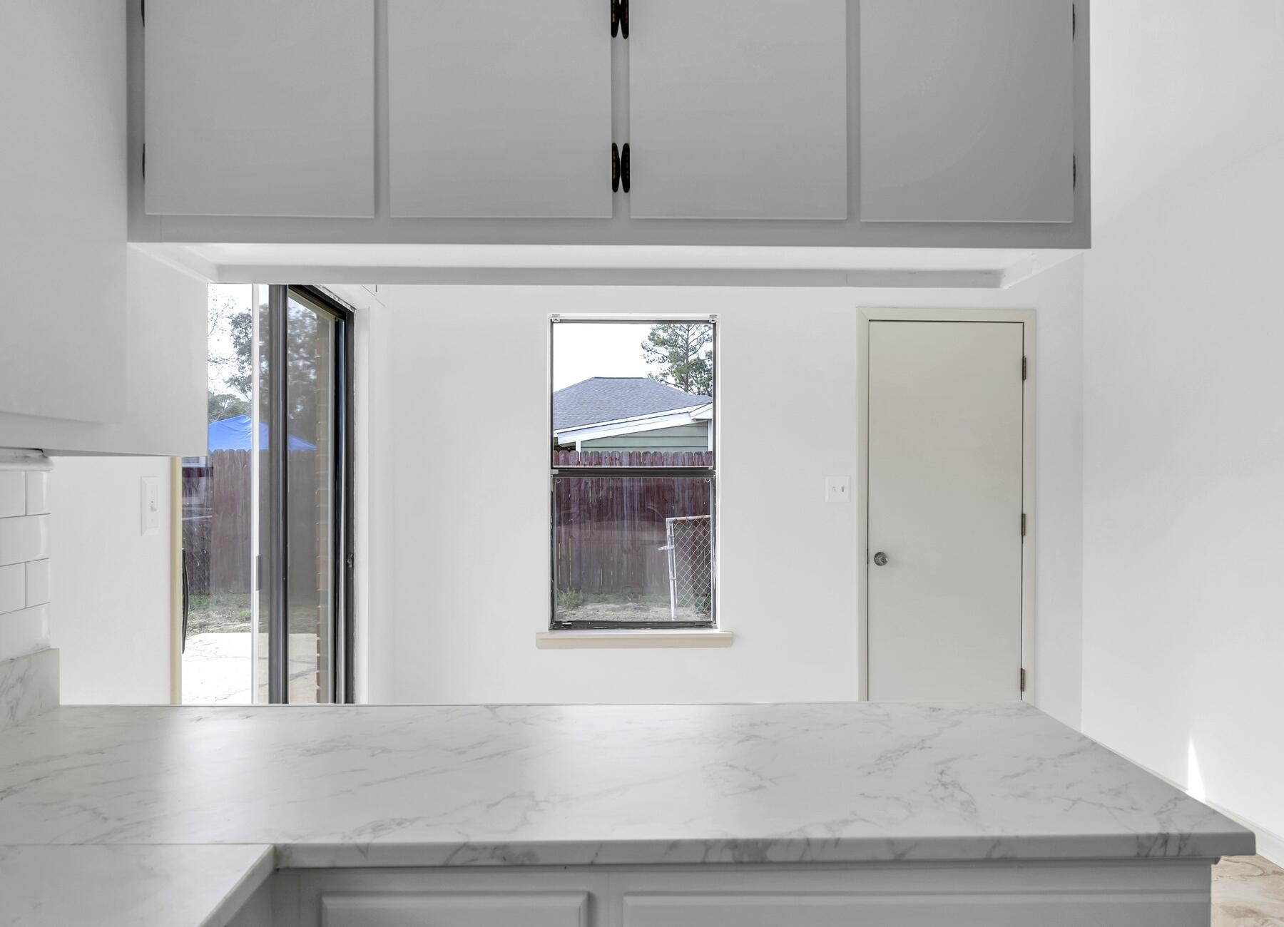 WYNNEHAVEN BEACH ESTATES - Residential Lease