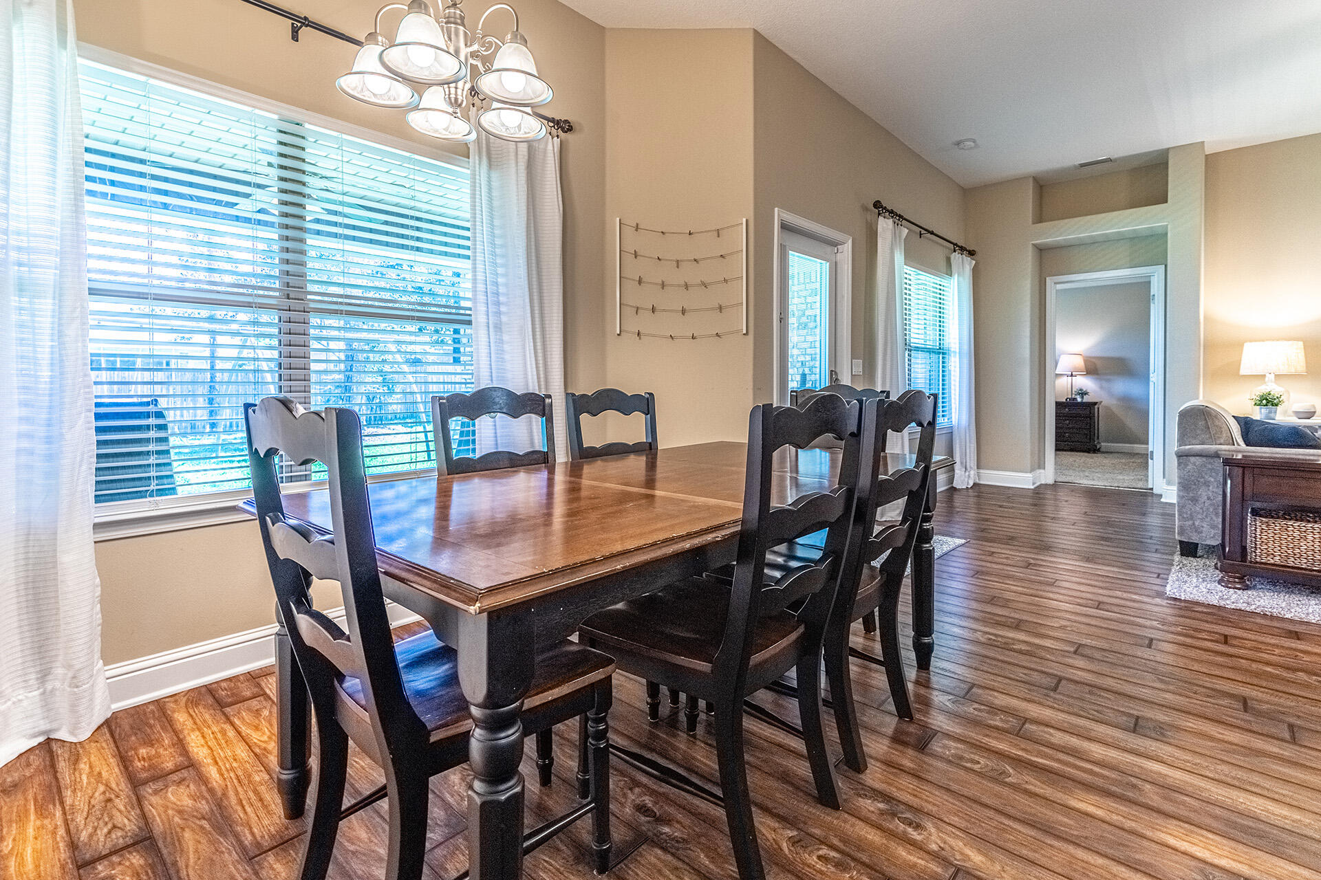 BROOKE ESTATES PH III - Residential Lease