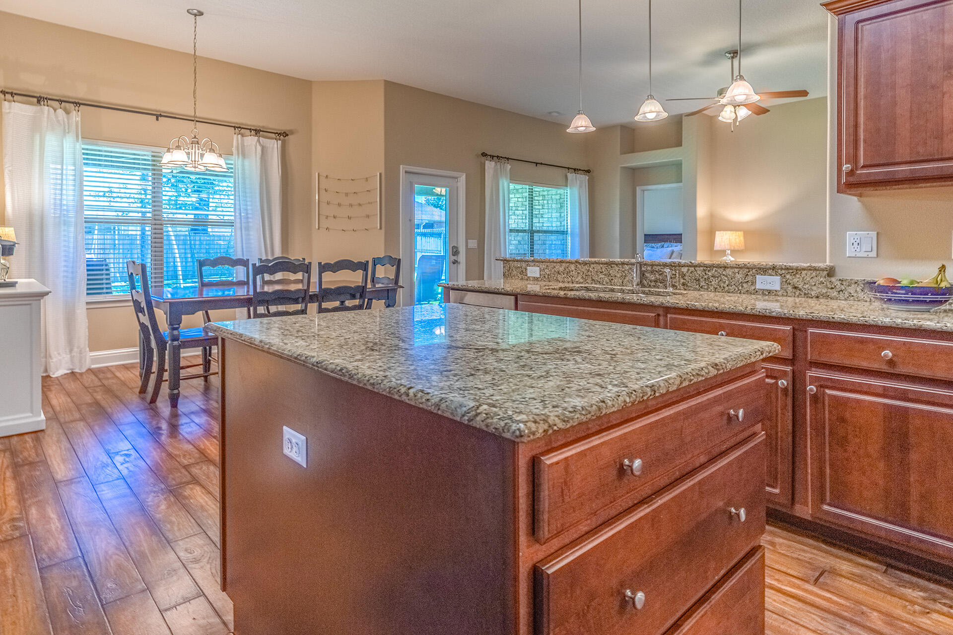 BROOKE ESTATES PH III - Residential Lease