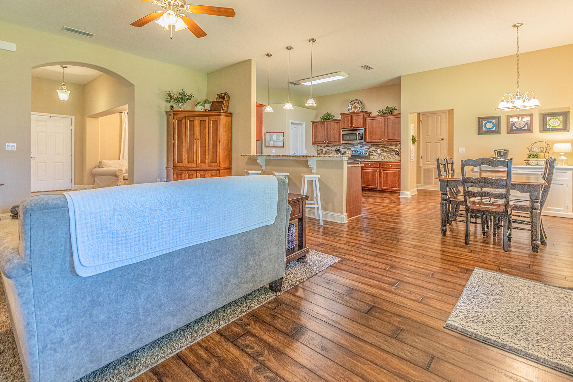 BROOKE ESTATES PH III - Residential Lease