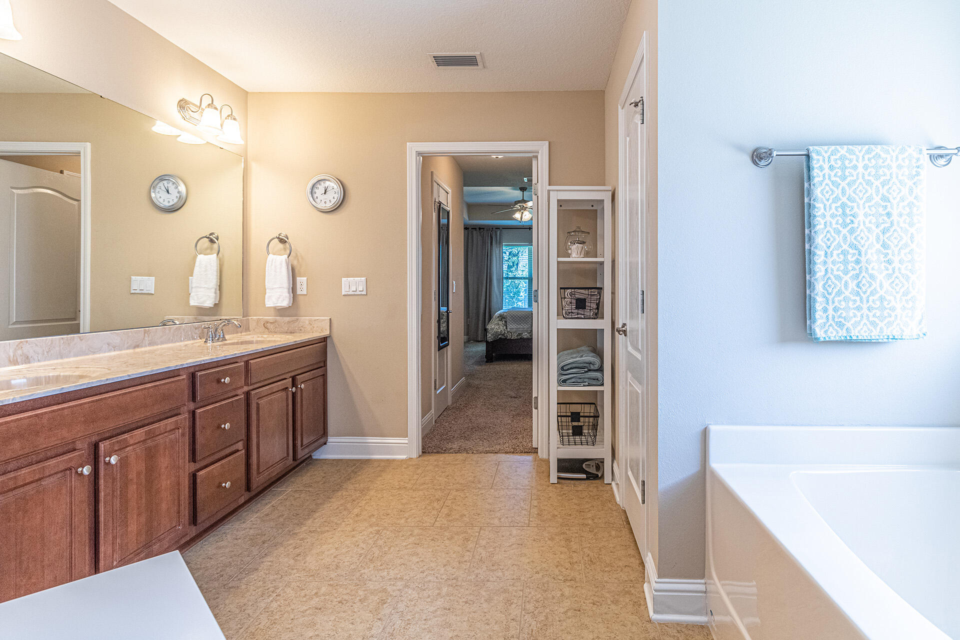 BROOKE ESTATES PH III - Residential Lease