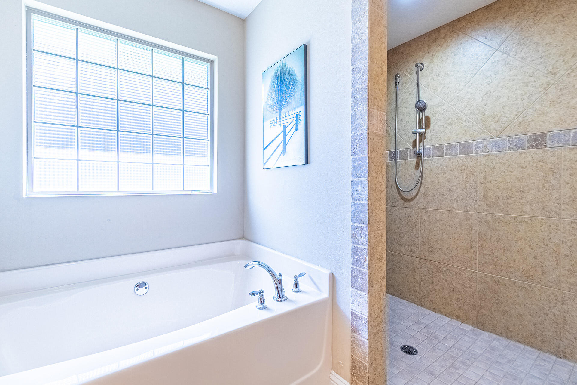 BROOKE ESTATES PH III - Residential Lease