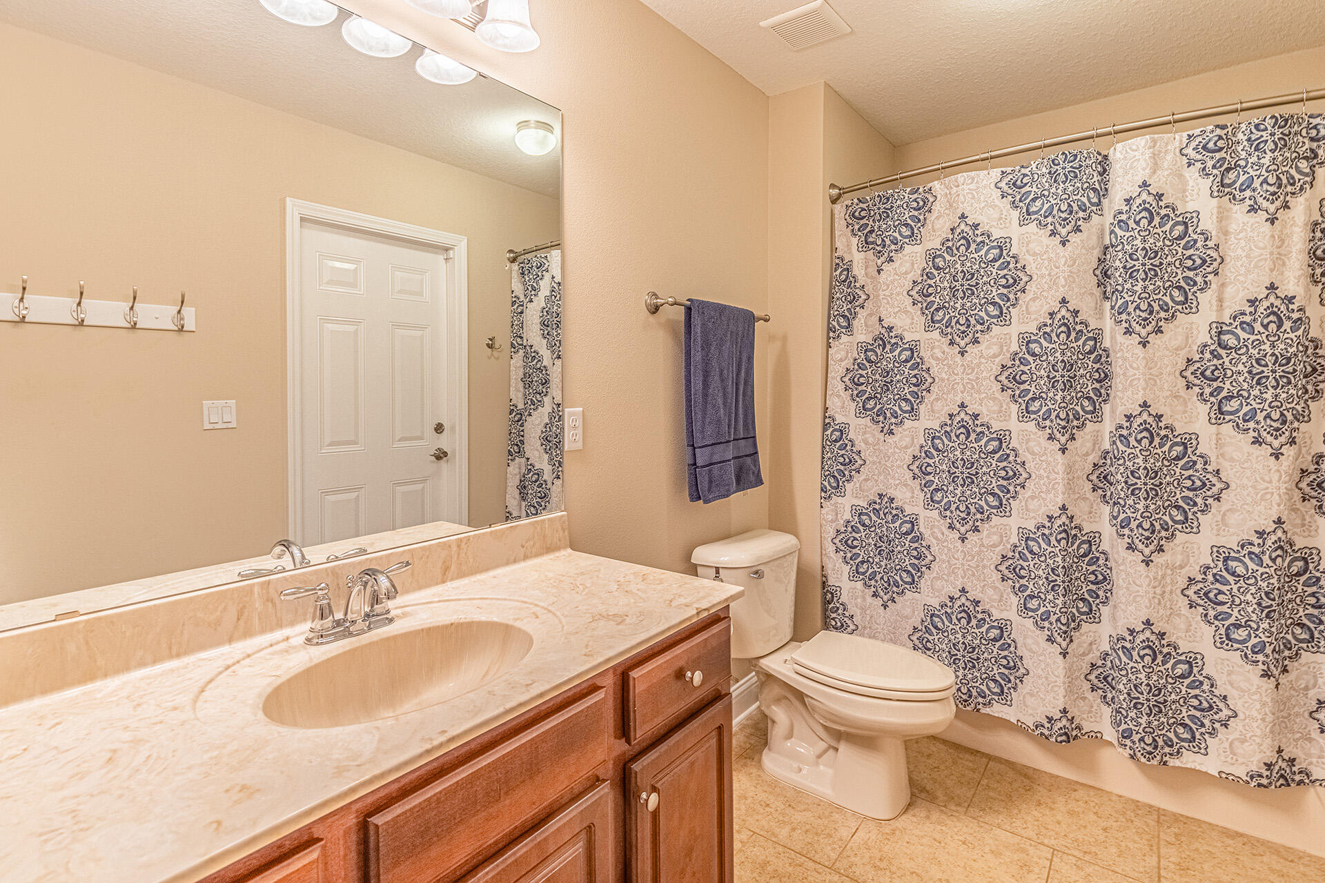 BROOKE ESTATES PH III - Residential Lease