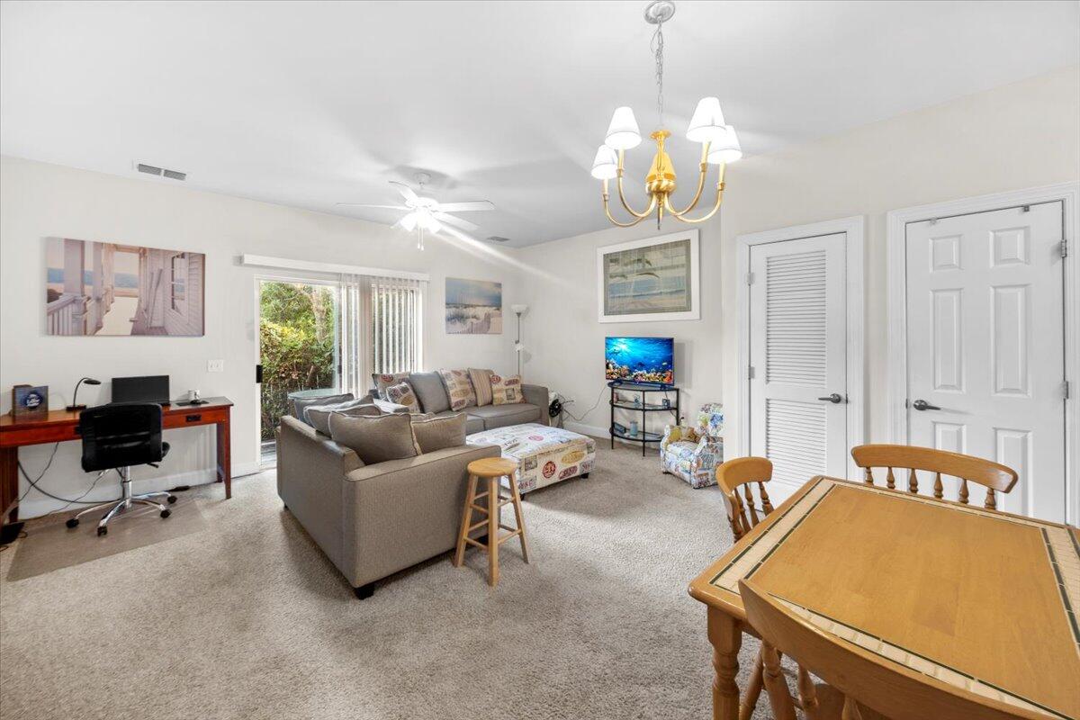 THE PALMS OF FREEPORT - Residential