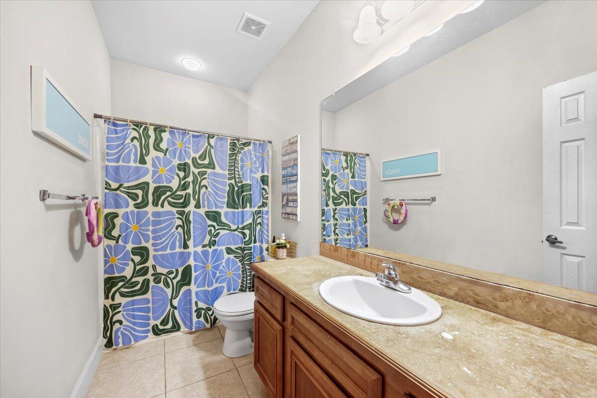 THE PALMS OF FREEPORT - Residential
