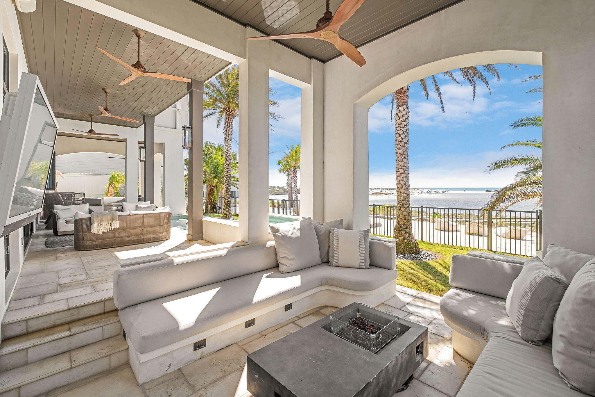 GRAYTON BEACH - Residential